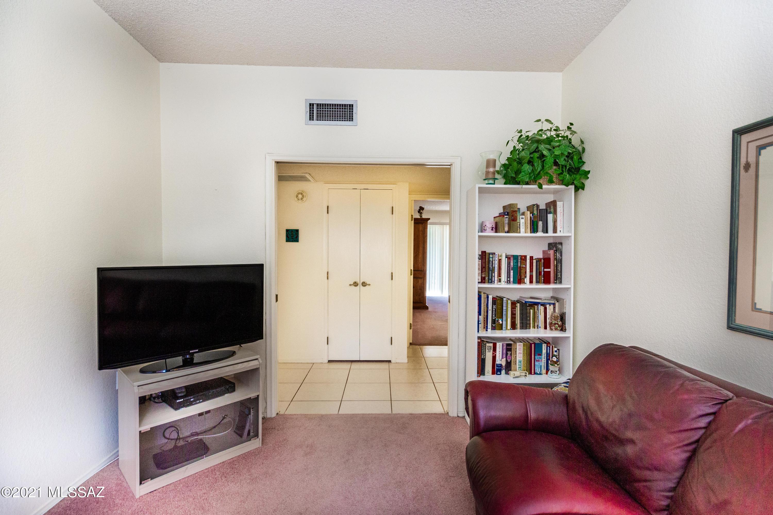 La Cholla Hills(354-439) - Residential