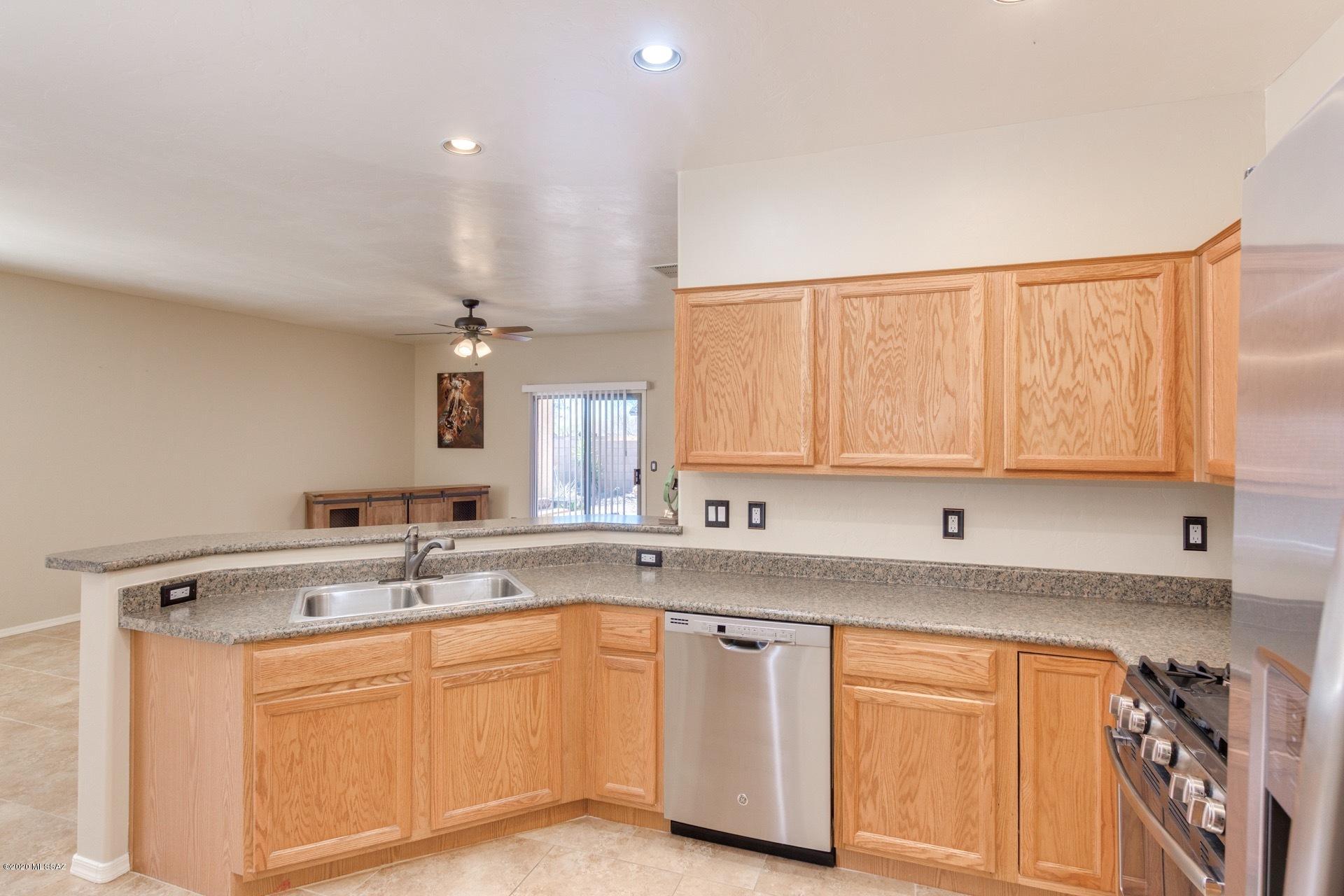 Black Horse (1-411) - Residential