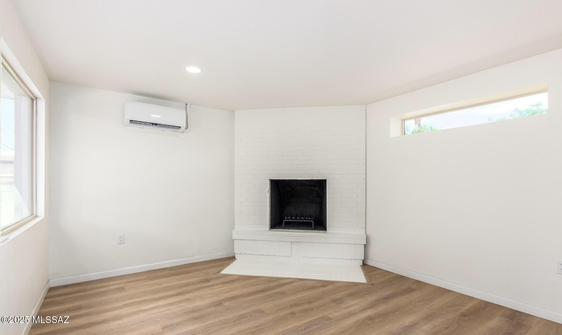 Loretta Heights - Residential