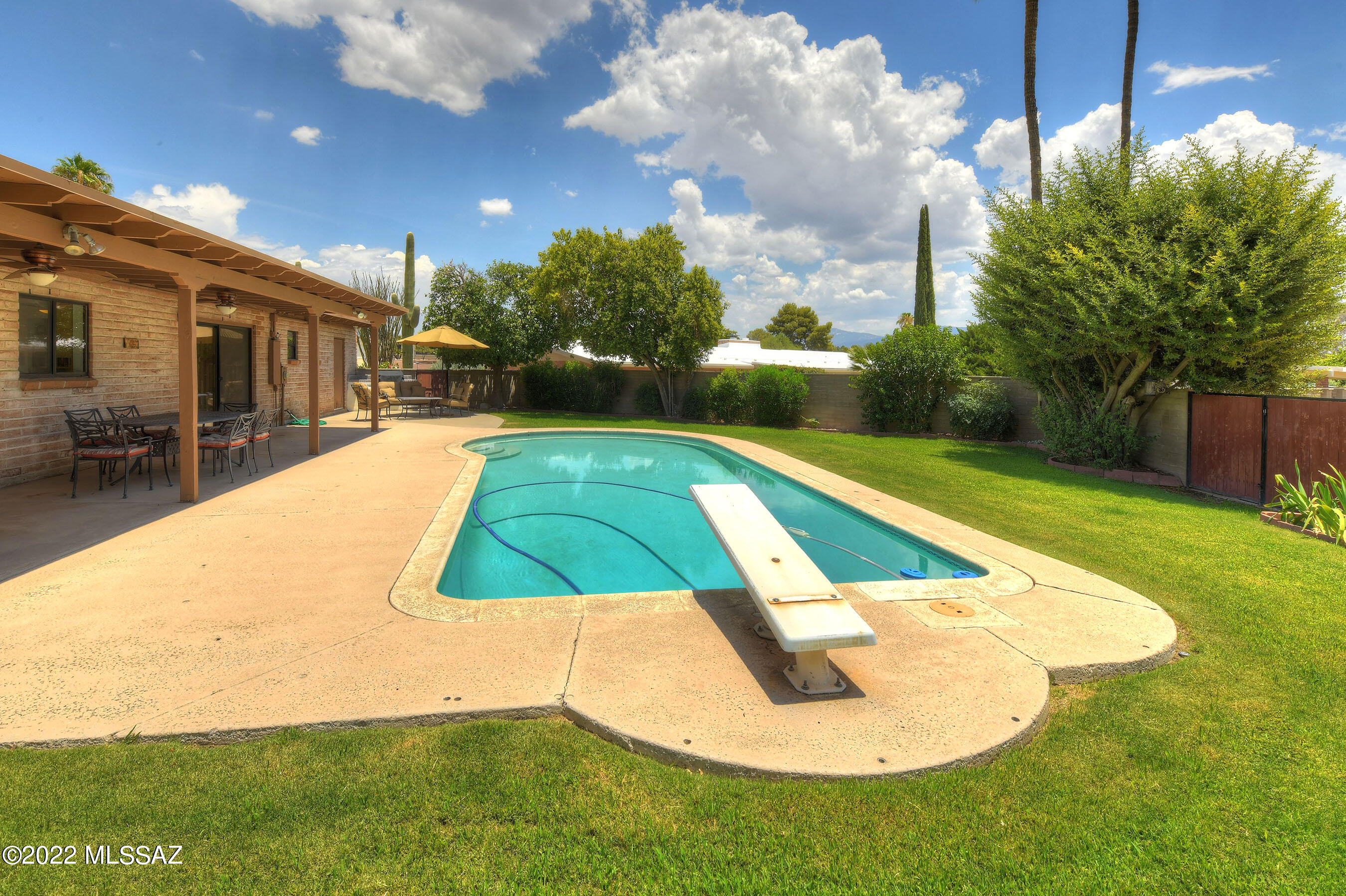 Sabino Vista NO. 4 (1-31) - Residential