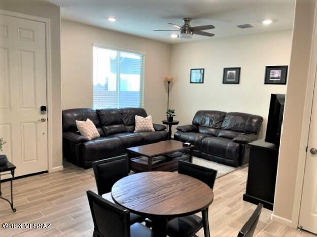 The Vistas At Rincon Knolls SQ20152600506 - Residential
