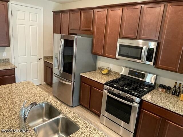 The Vistas At Rincon Knolls SQ20152600506 - Residential