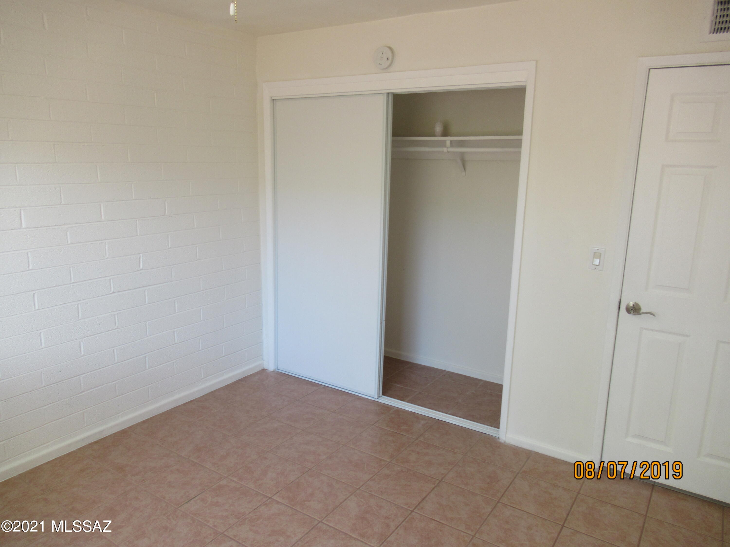 El Montevideo Estates - Residential Lease