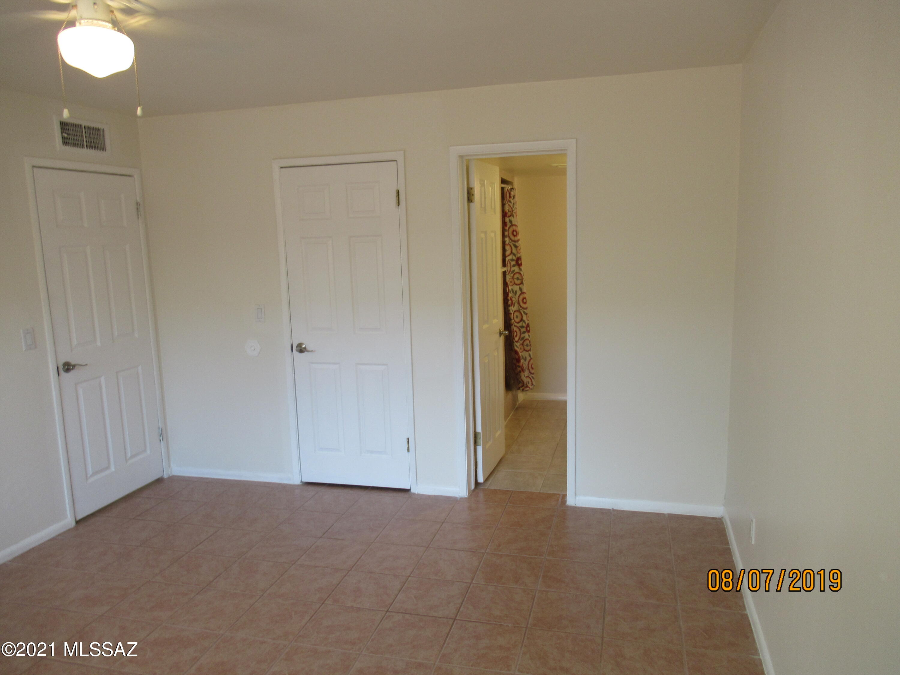 El Montevideo Estates - Residential Lease