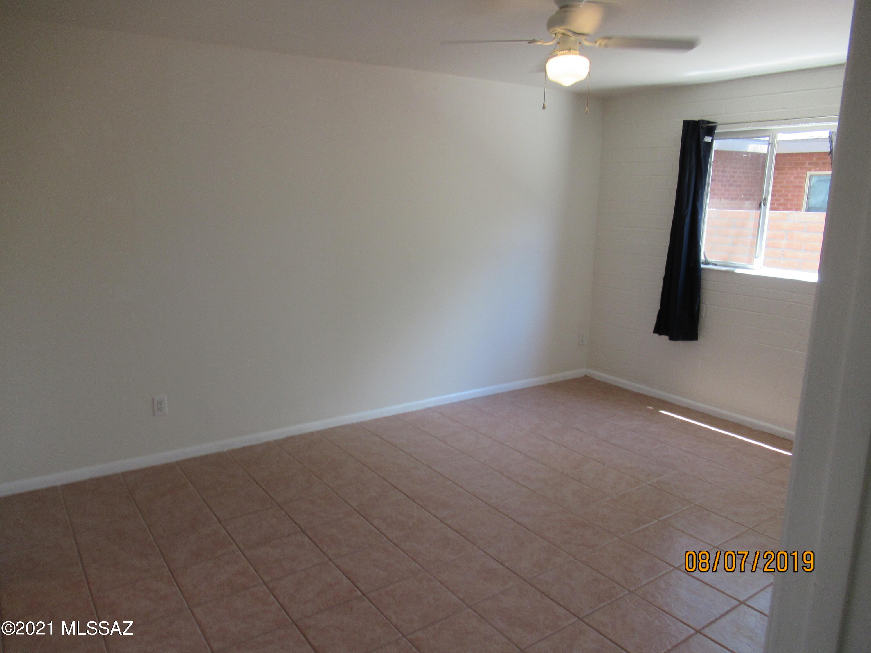 El Montevideo Estates - Residential Lease