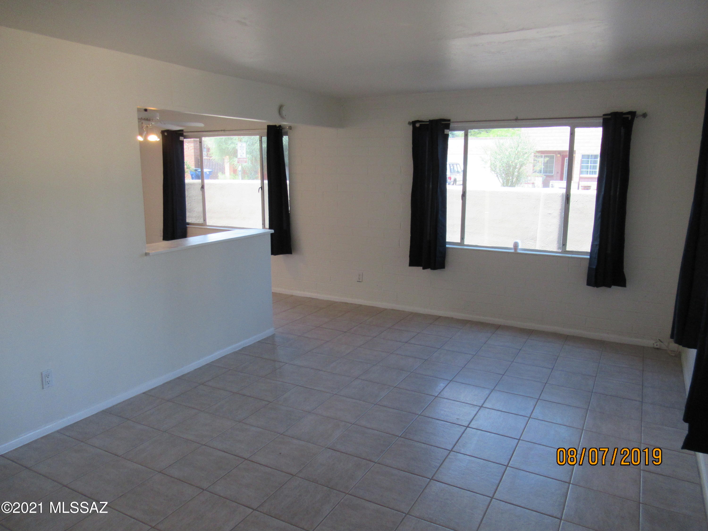 El Montevideo Estates - Residential Lease