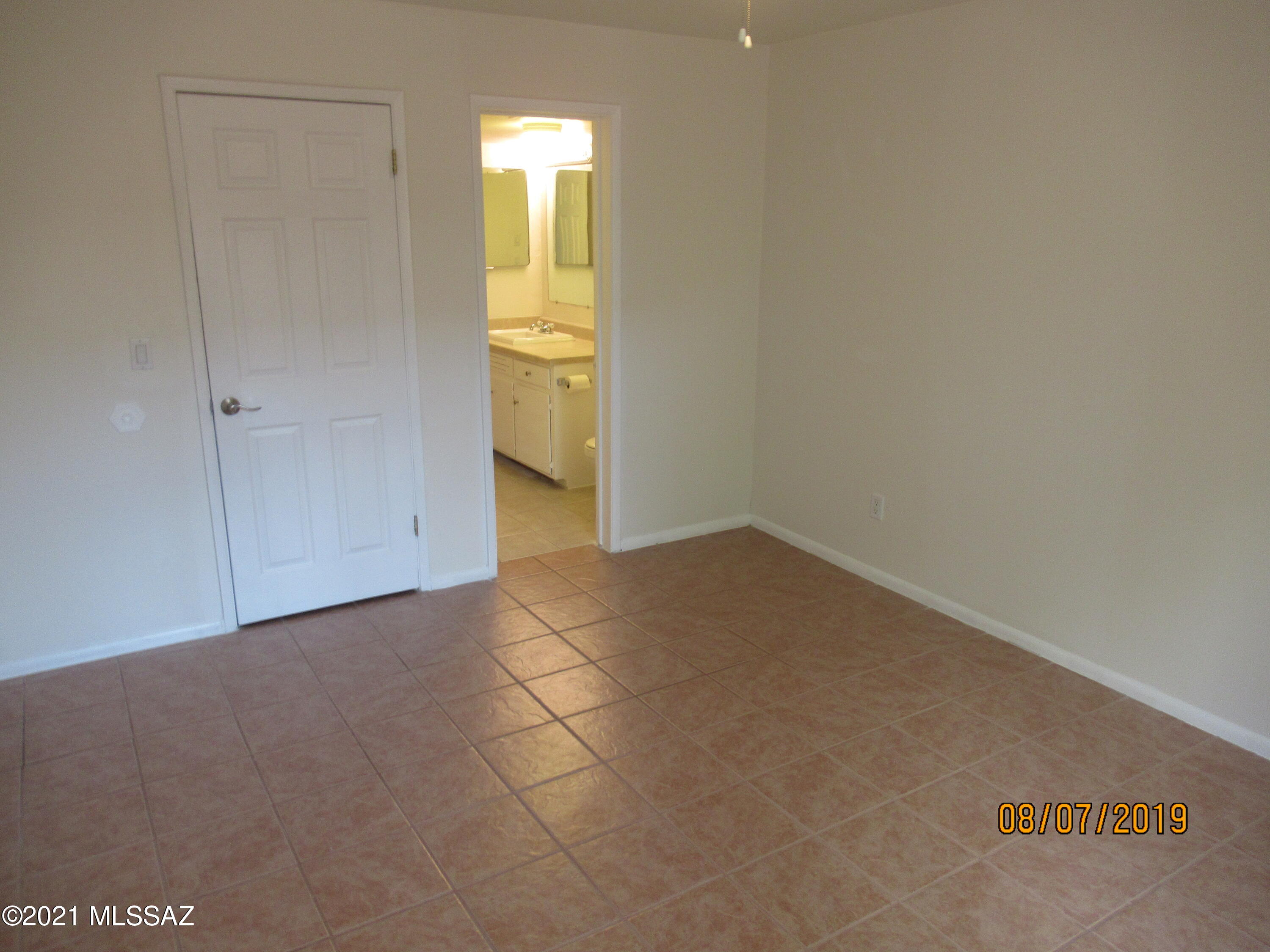 El Montevideo Estates - Residential Lease
