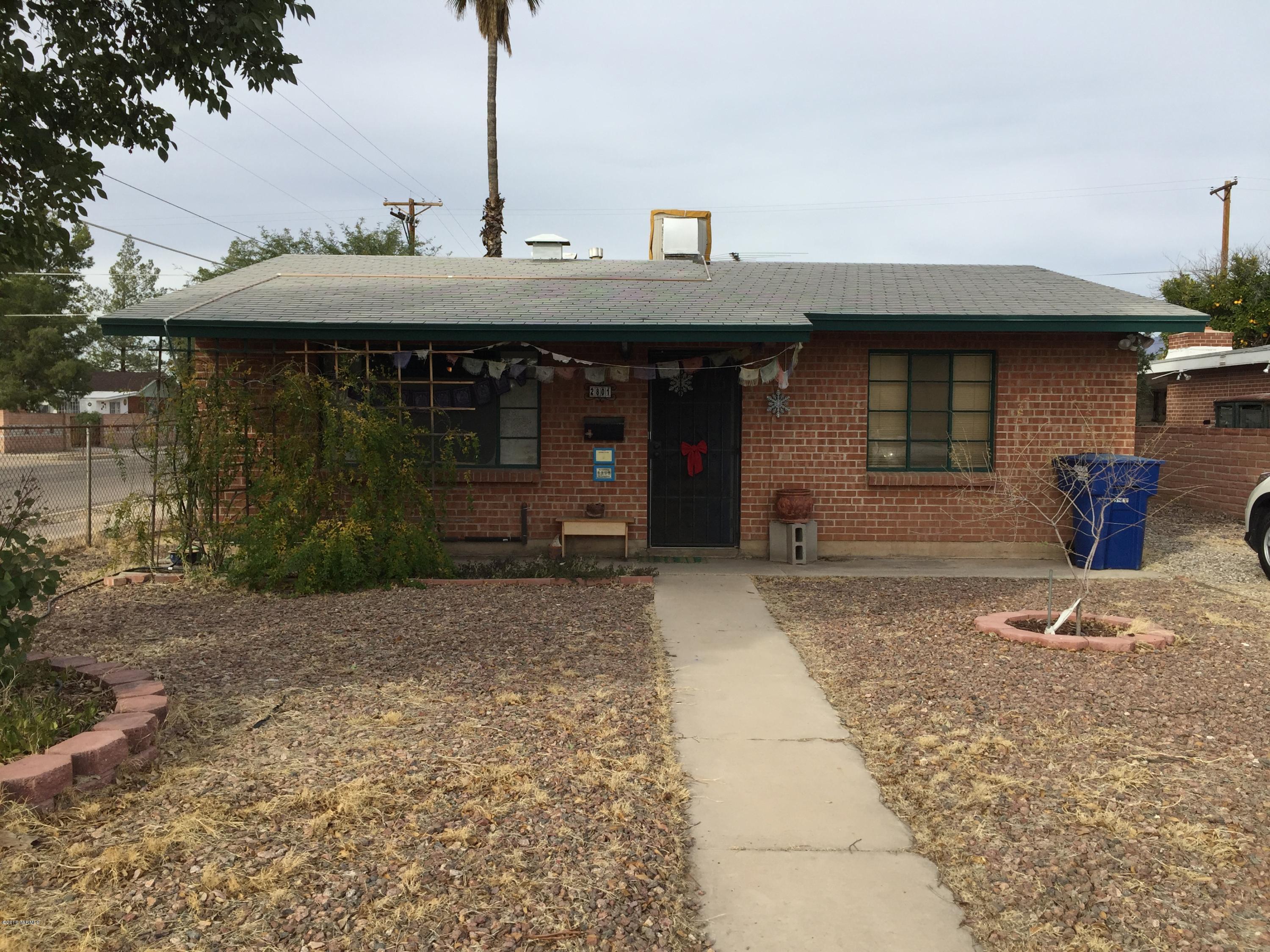 Nice and well kept home ready for you to move in.  Nice mature tree in back yard. Bamboo and tile floors.  Nice amenities, covered patio in the back yard, window covering, detached 8'x12' studio, ready for your use in back yard.