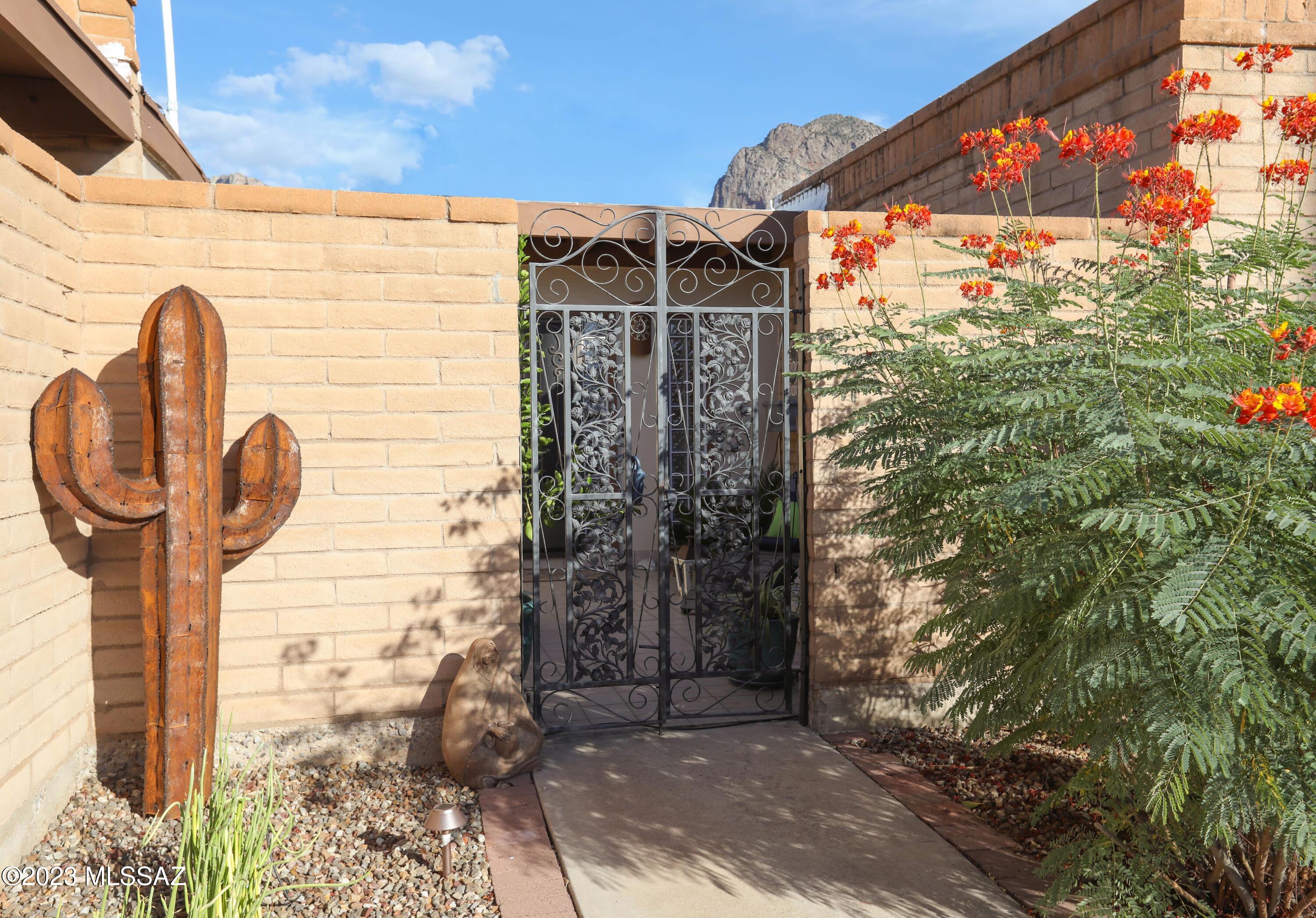 Oro Valley Townhouses (47-52, 58-91) - Residential