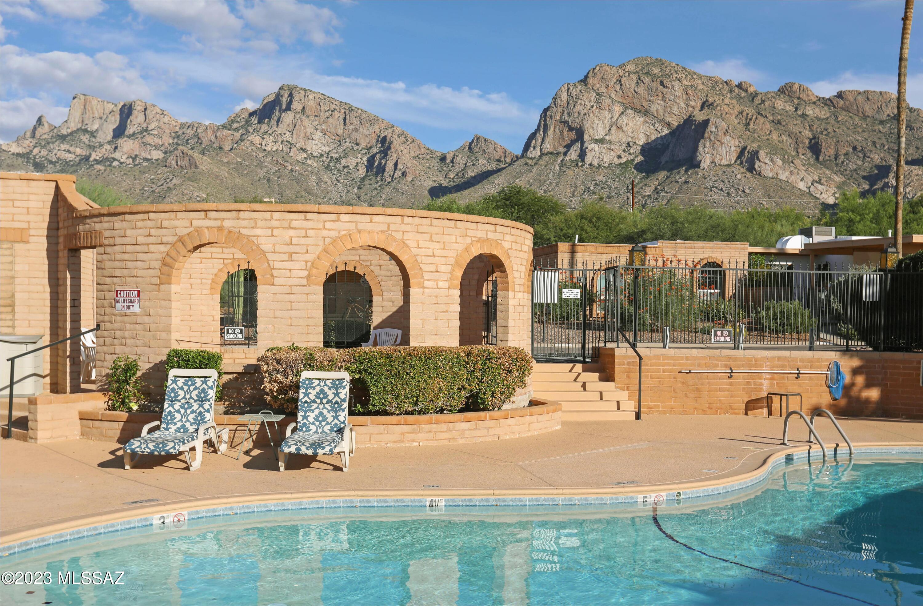 Oro Valley Townhouses (47-52, 58-91) - Residential
