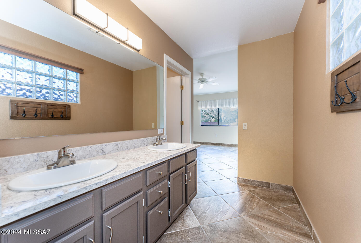 Las Campanas BLK I (1-96) - Residential