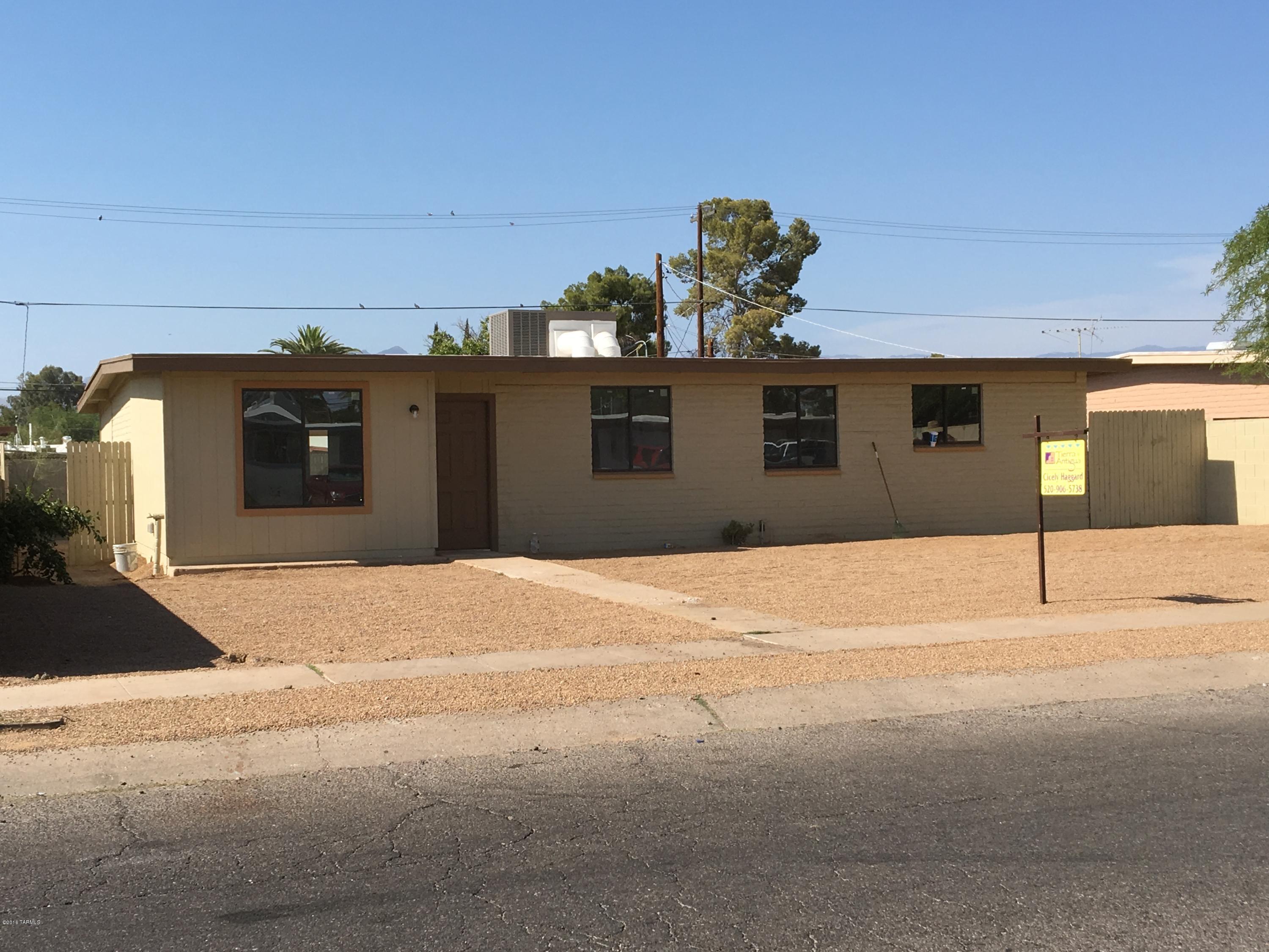 Agent/Owner. Great, Total Gut Rehab in the heart of Tucson. Easy show. Brand new throughout. Permit pulled to add significant square footage. 16'' tile throughout main area. New bathrooms, New kitchen both with Granite Countertops. Seller will accept or counter offers between $124,900 and $134,900. Don't pass this one up!!