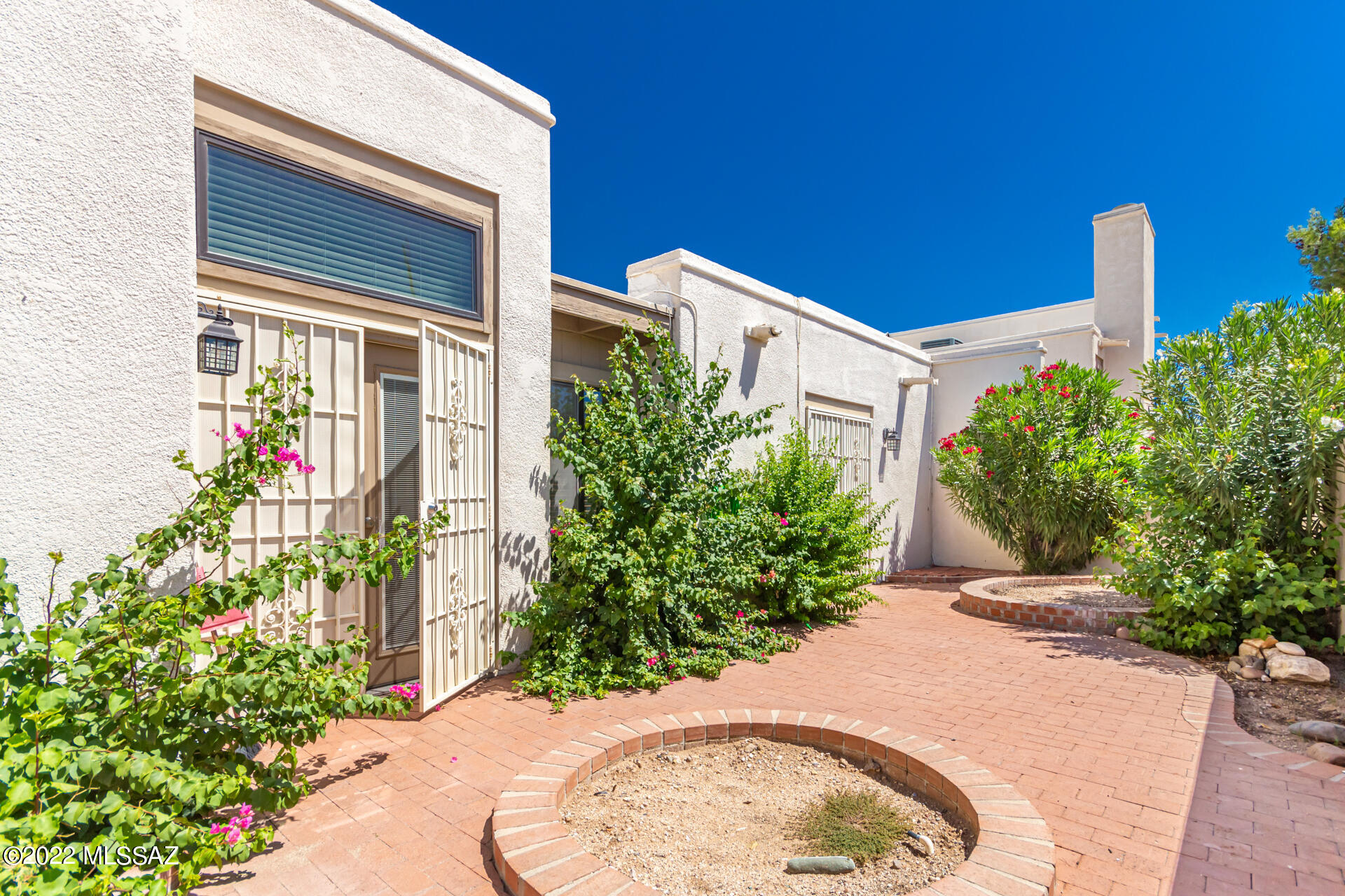 El Dorado Townhomes - Residential