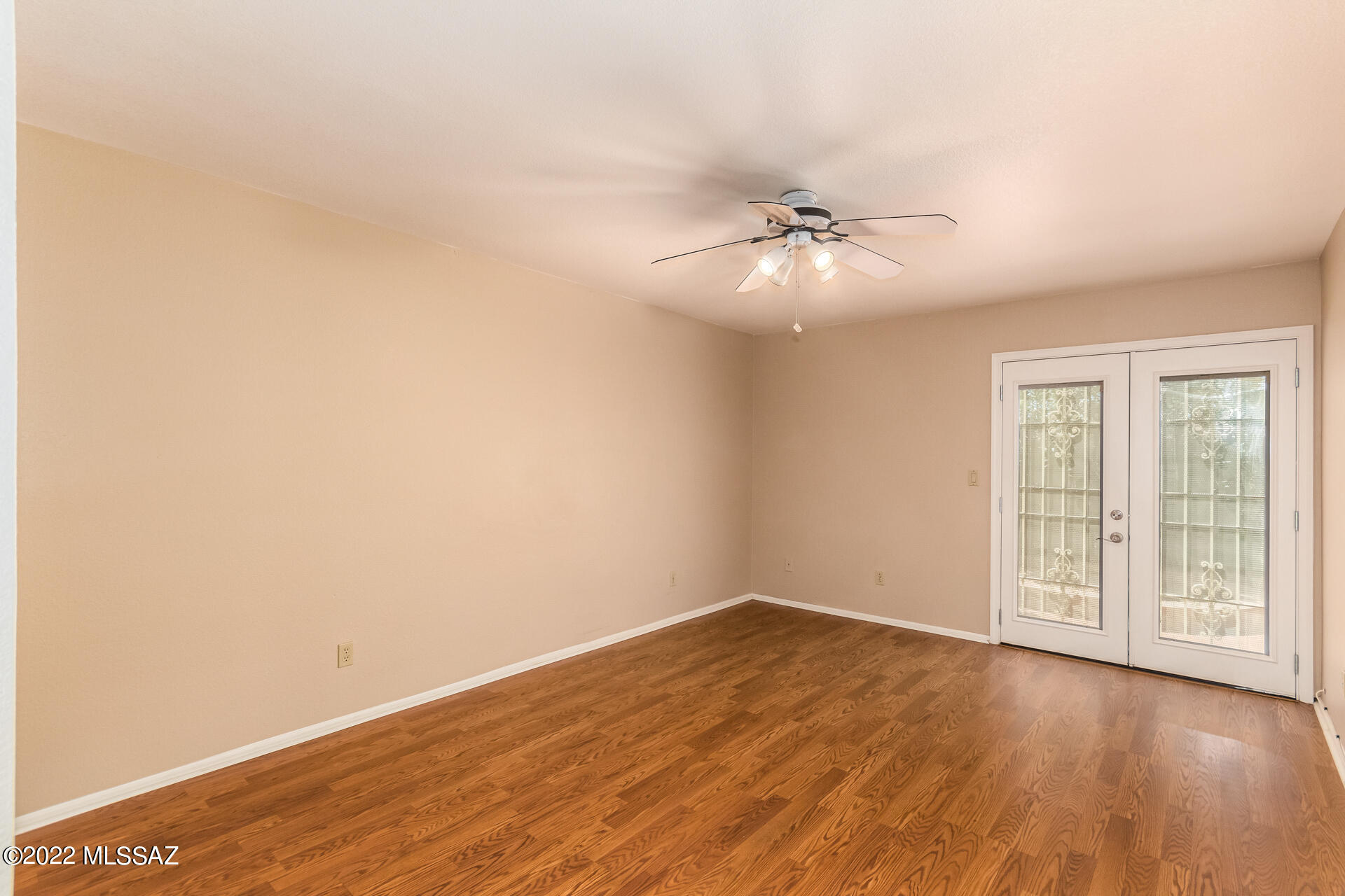 El Dorado Townhomes - Residential