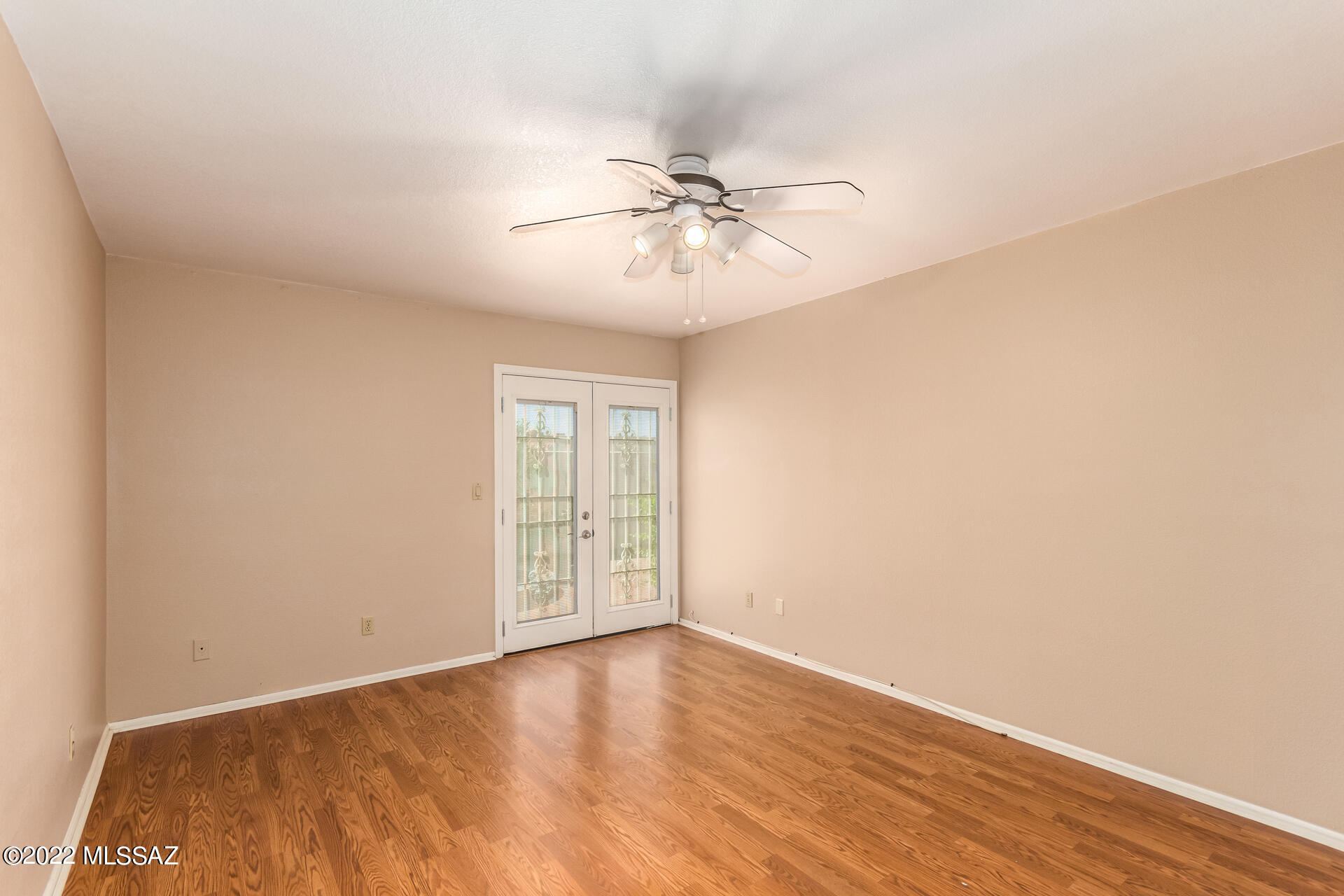 El Dorado Townhomes - Residential