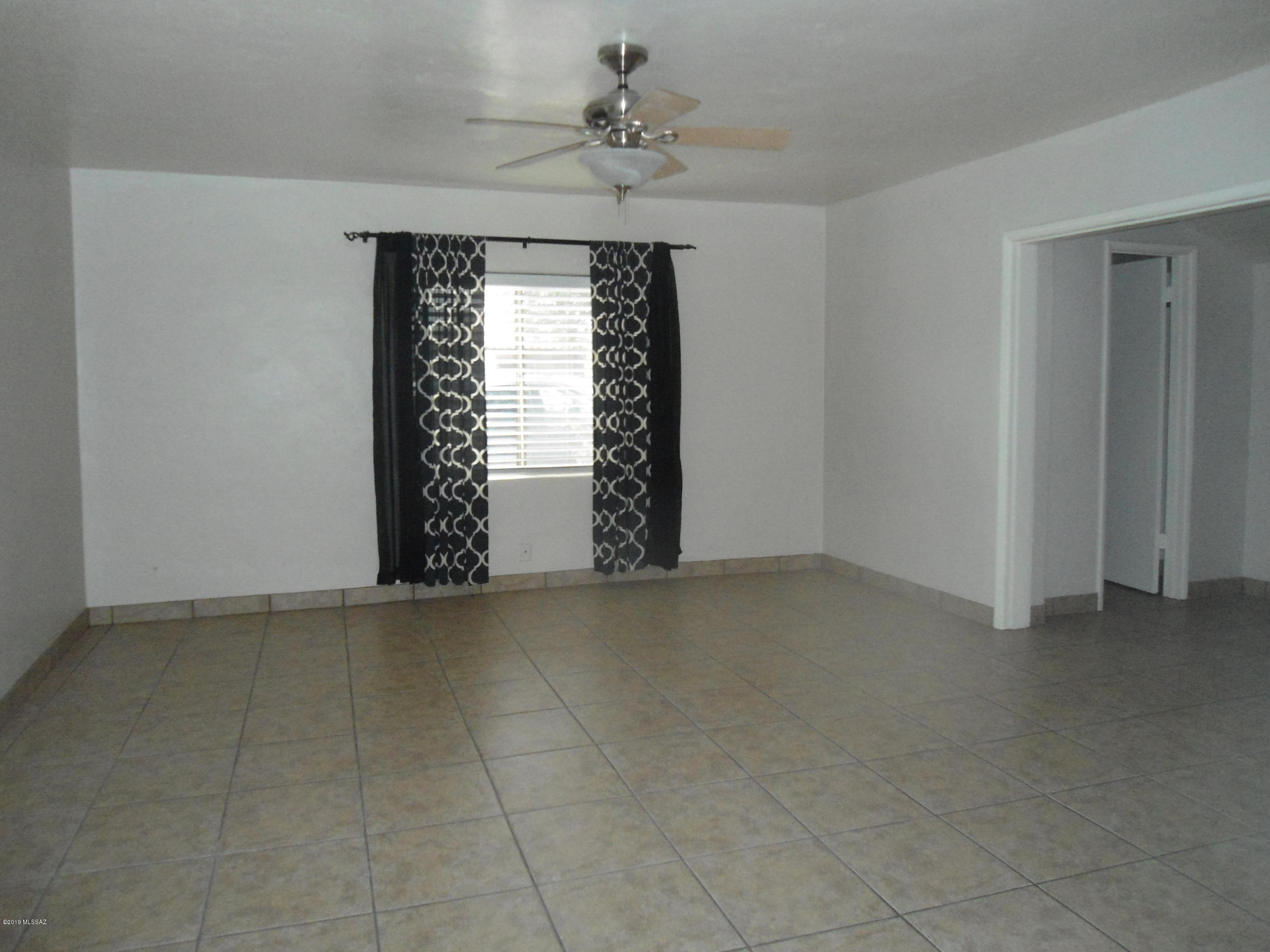 Sahuaro Hill - Residential