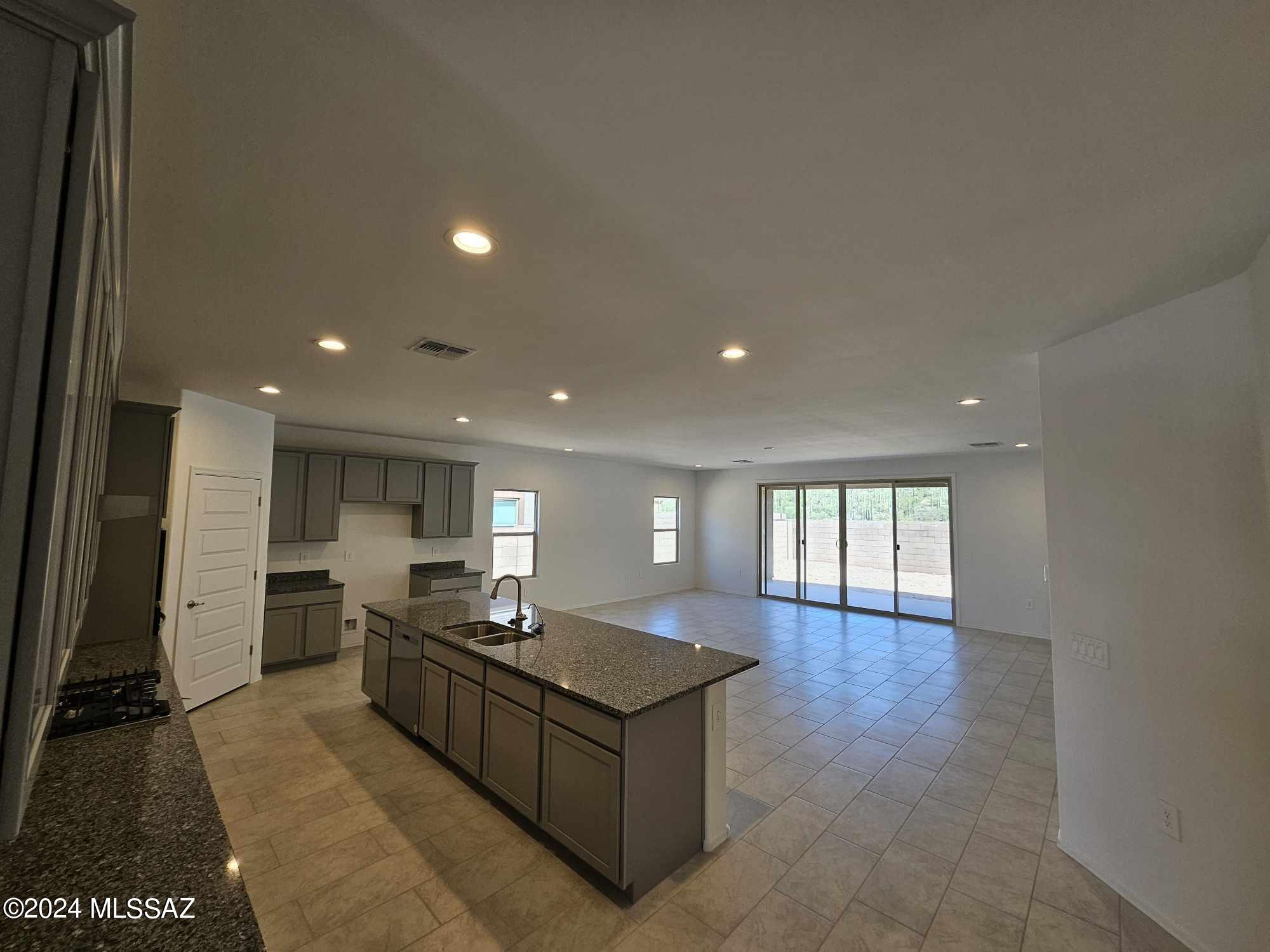 Saguaro Bloom 7A - Residential