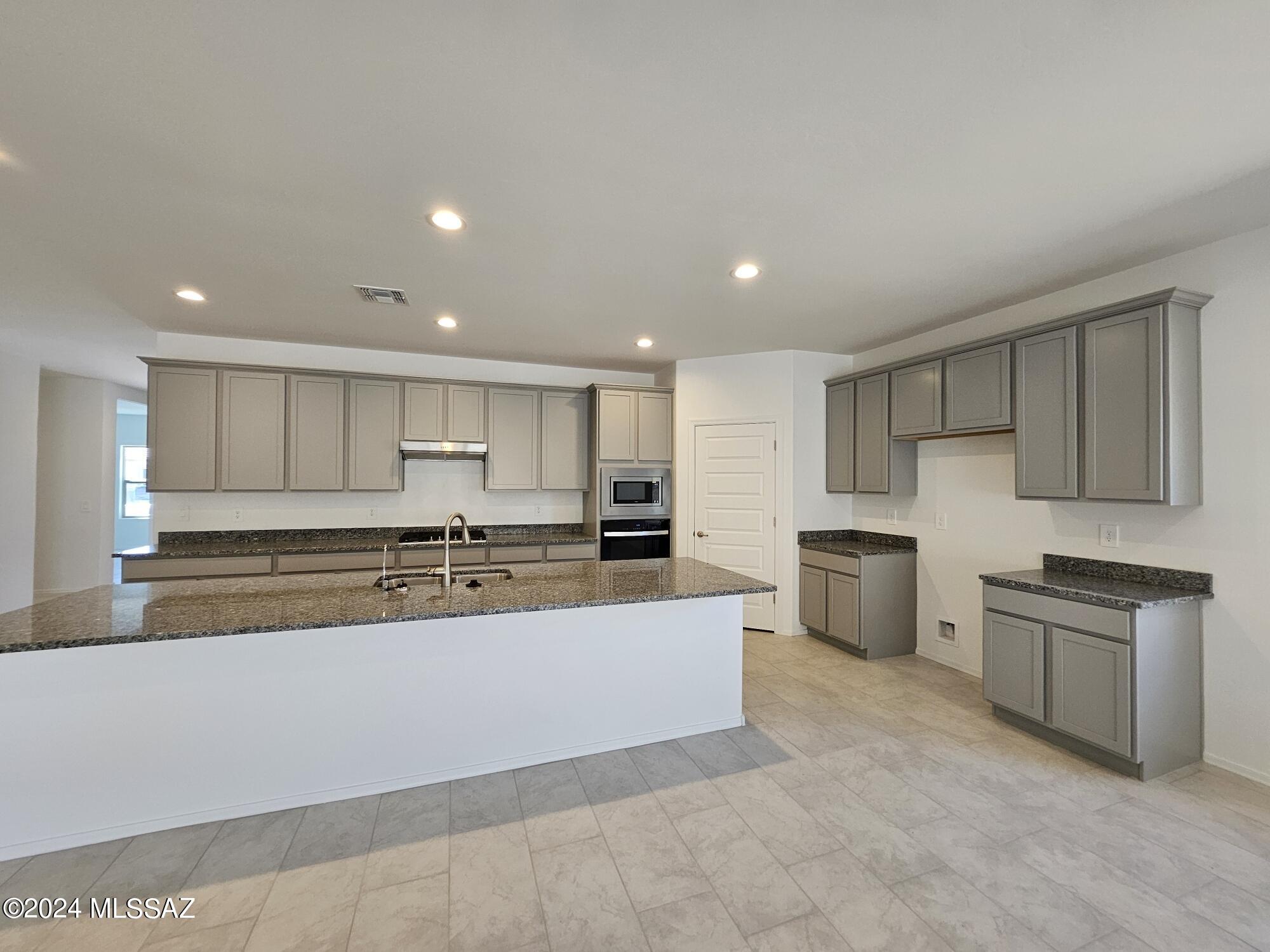 Saguaro Bloom 7A - Residential