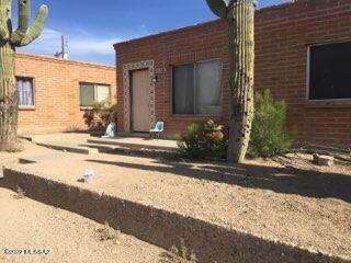 Charming two bedroom one bath located in a 4-plex community close to schools, shopping and downtown area. Water, Sewer and Trash included in rent, tenant pays all other utilities.

There are two steps to the application which include a separate charge for credit and background check for all household members 18+...please do not disturb tenant, we must allow 2-day notice for viewing