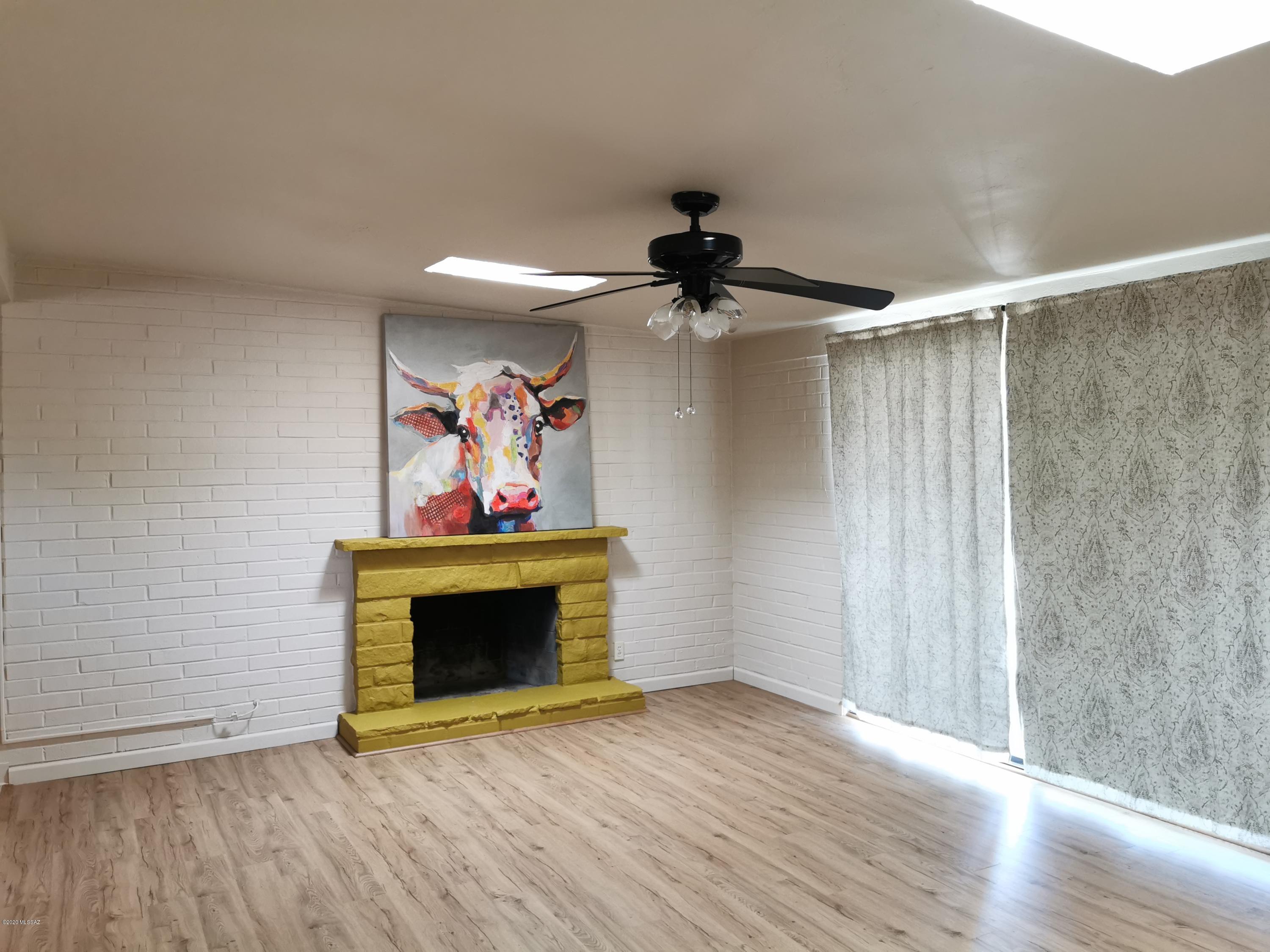 Lakeside NO. 1 (1-165) - Residential Lease