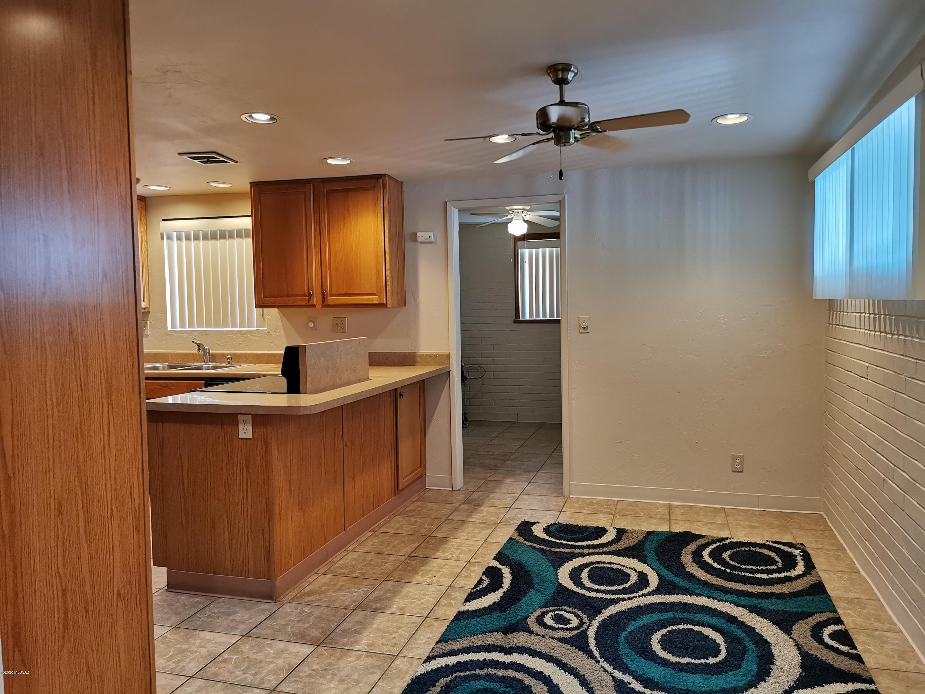Lakeside NO. 1 (1-165) - Residential Lease