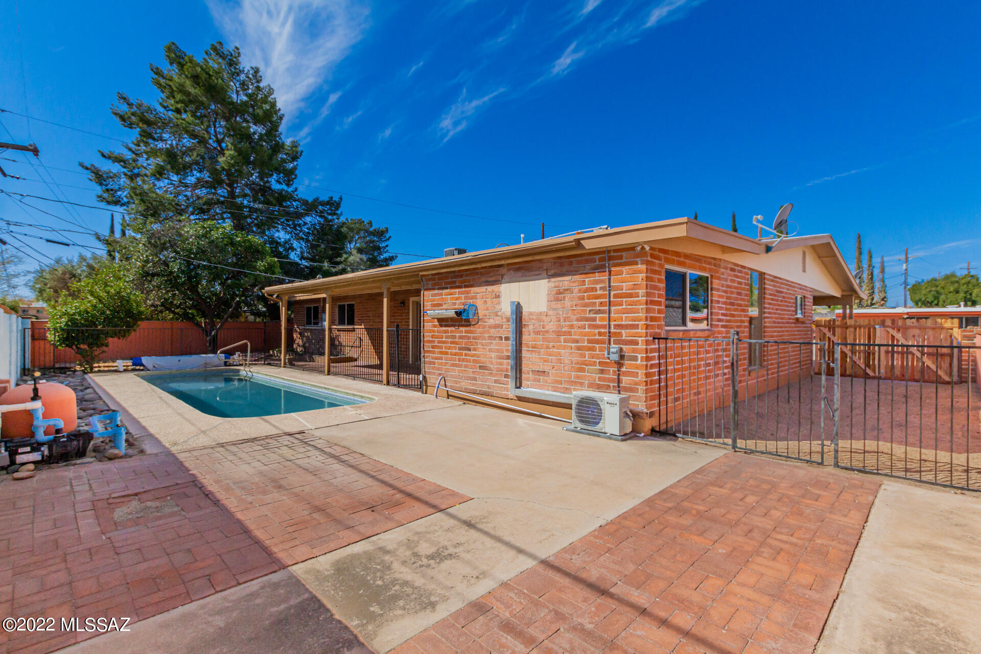 Eastern Hills BLKS 1  2  3 - Residential