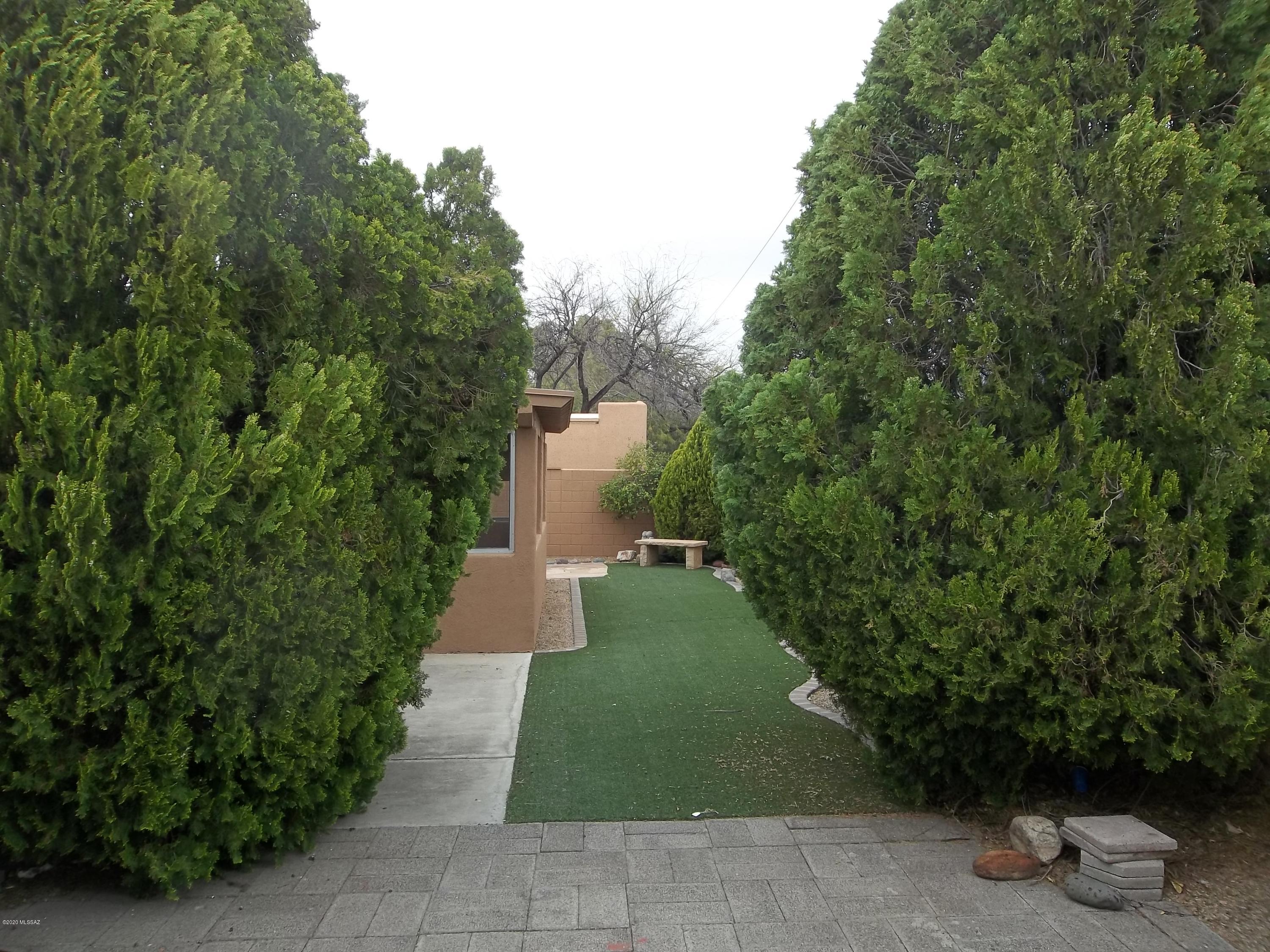 Pueblo De Las Catalinas (1-44) - Residential