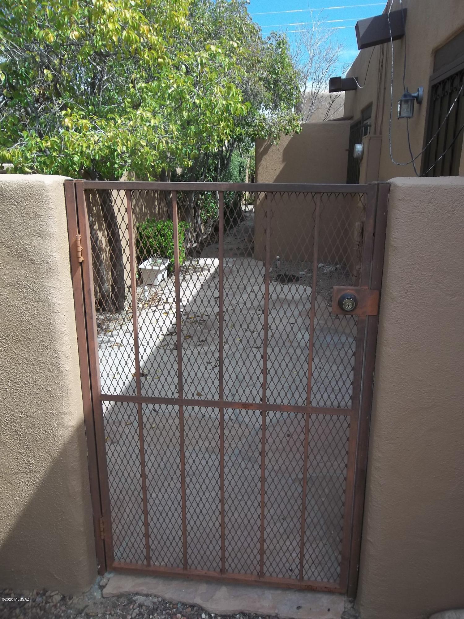 Pueblo De Las Catalinas (1-44) - Residential