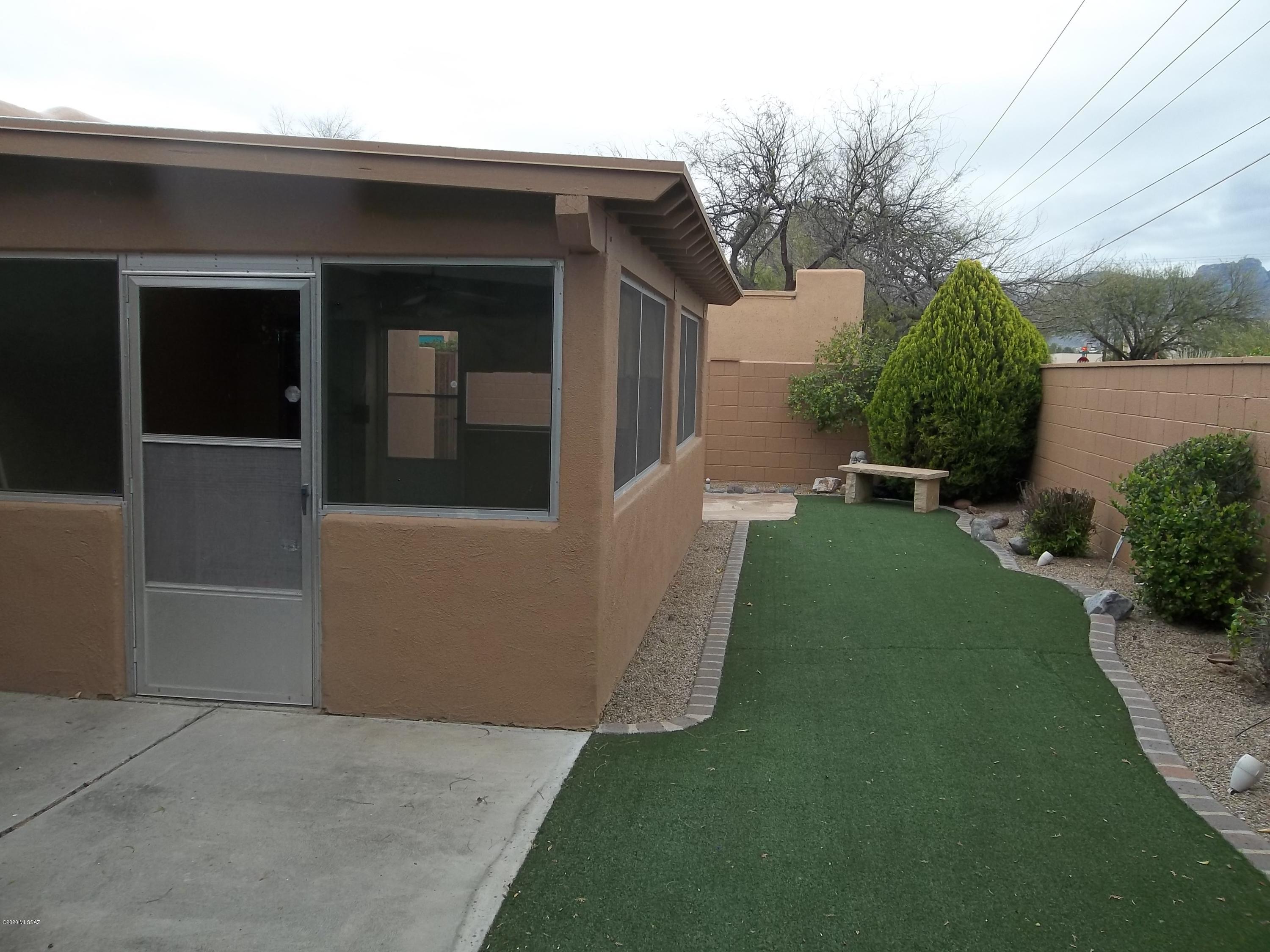 Pueblo De Las Catalinas (1-44) - Residential