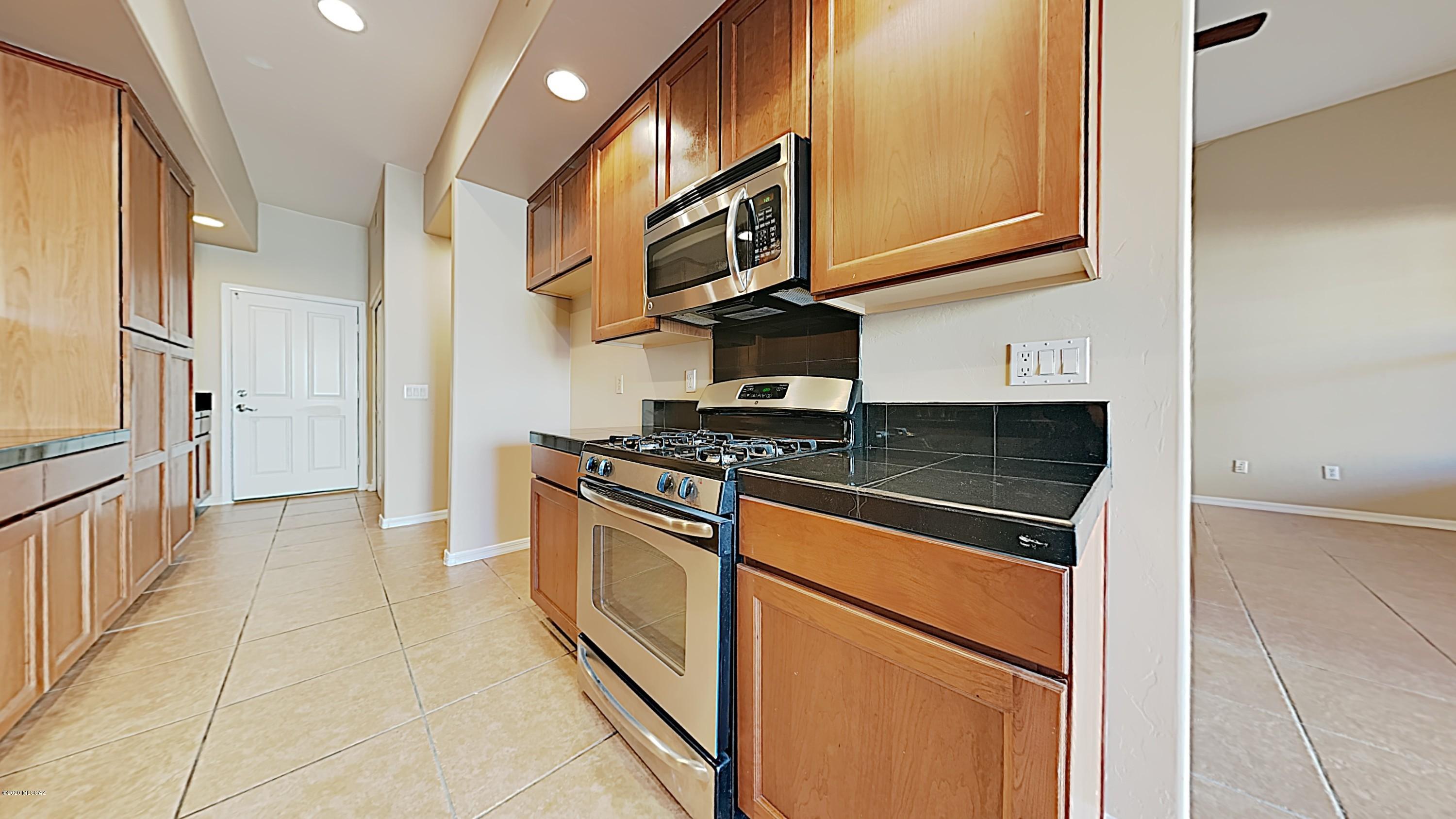 Allen Road Townhomes (1-18) - Residential
