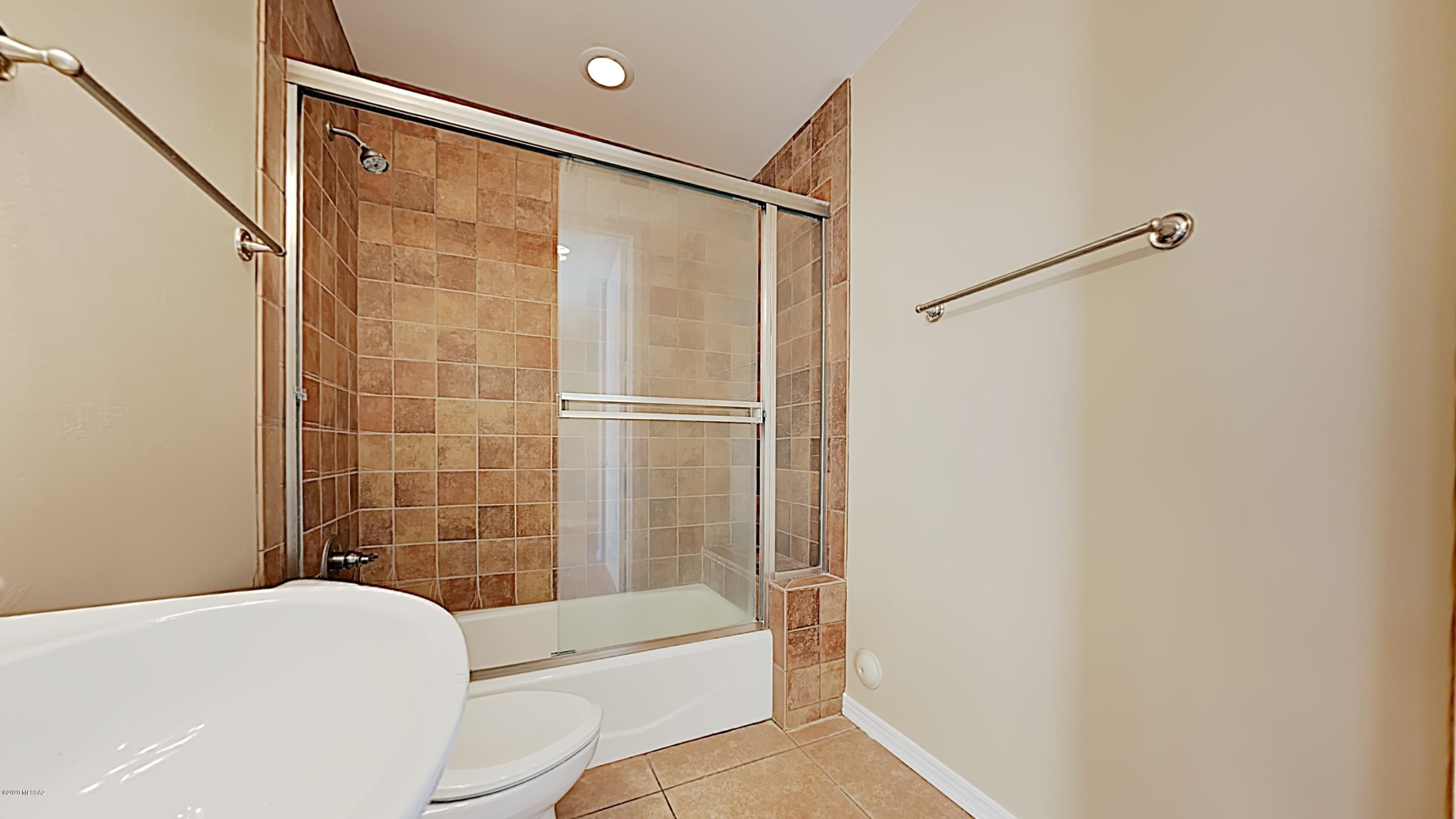 Allen Road Townhomes (1-18) - Residential