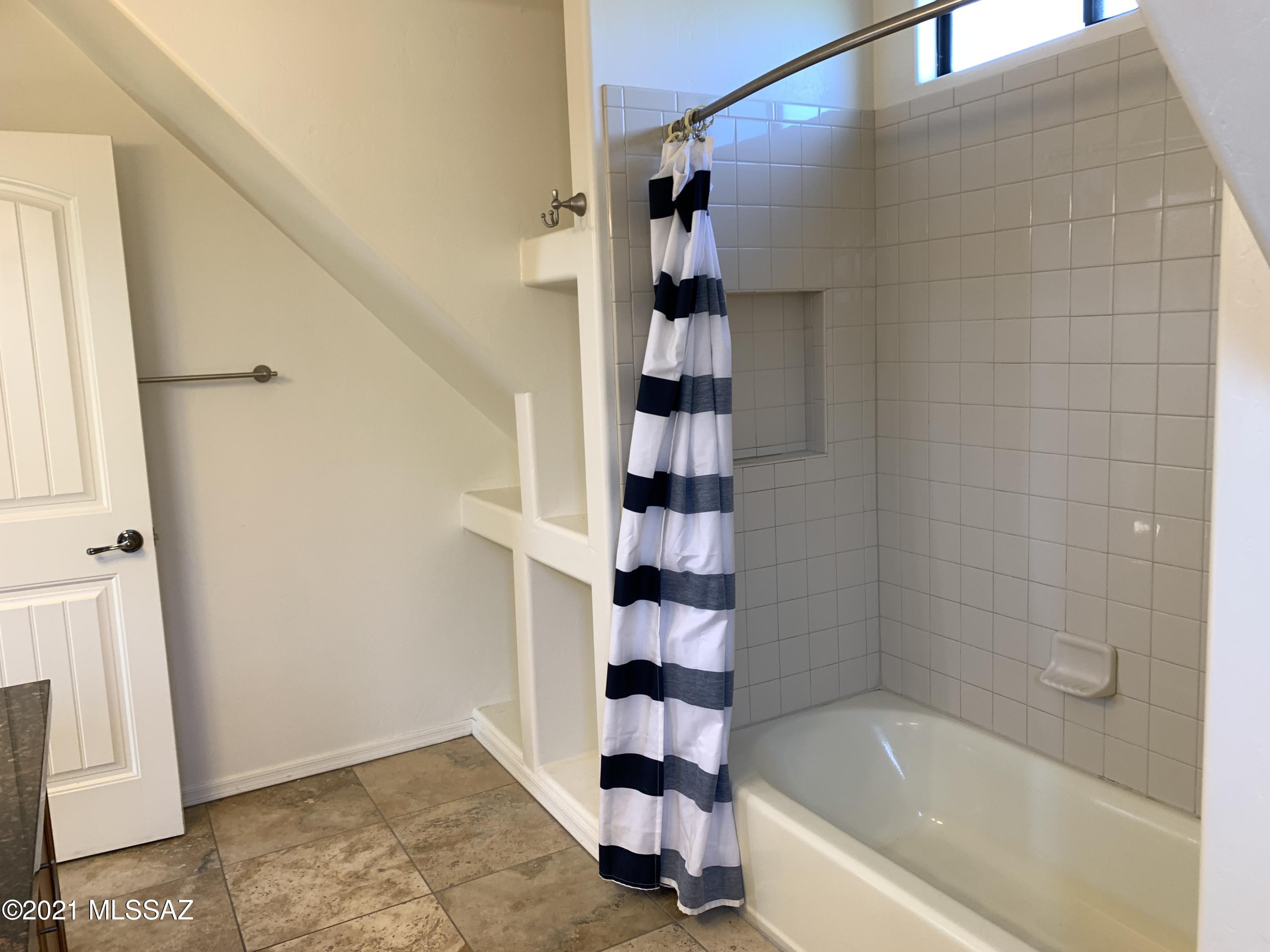 Presidio NO. 2 (1-15) - Residential Lease