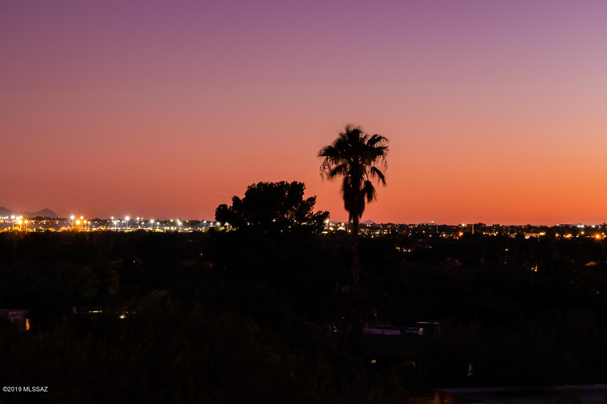 Sabino Vista NO. 4 (1-31) - Residential
