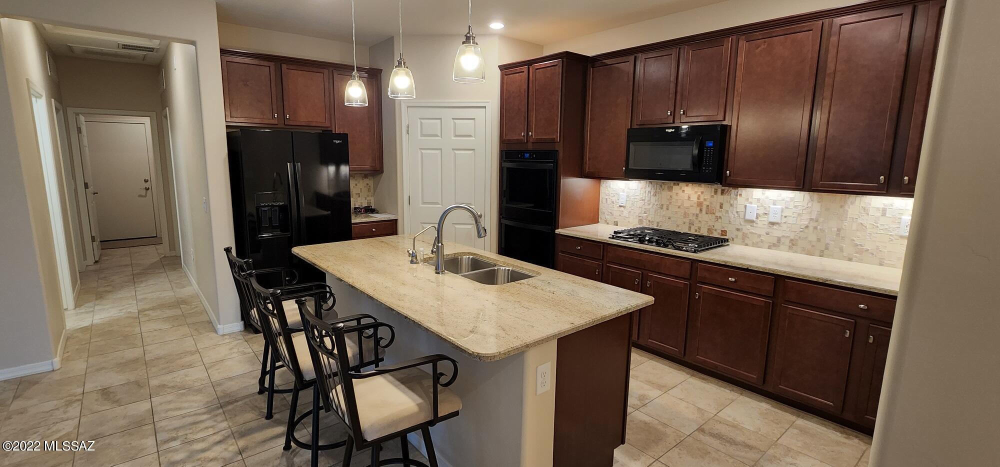Montaretto Estates - Residential Lease