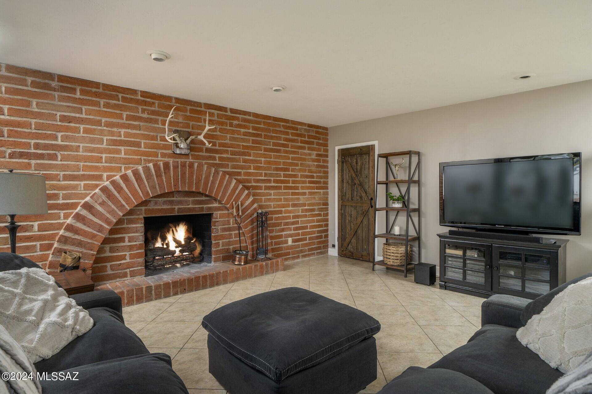 Sabino Vista NO. 4 (1-31) - Residential