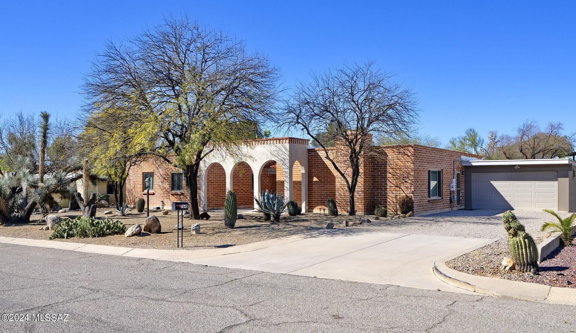 Sabino Vista NO. 4 (1-31) - Residential