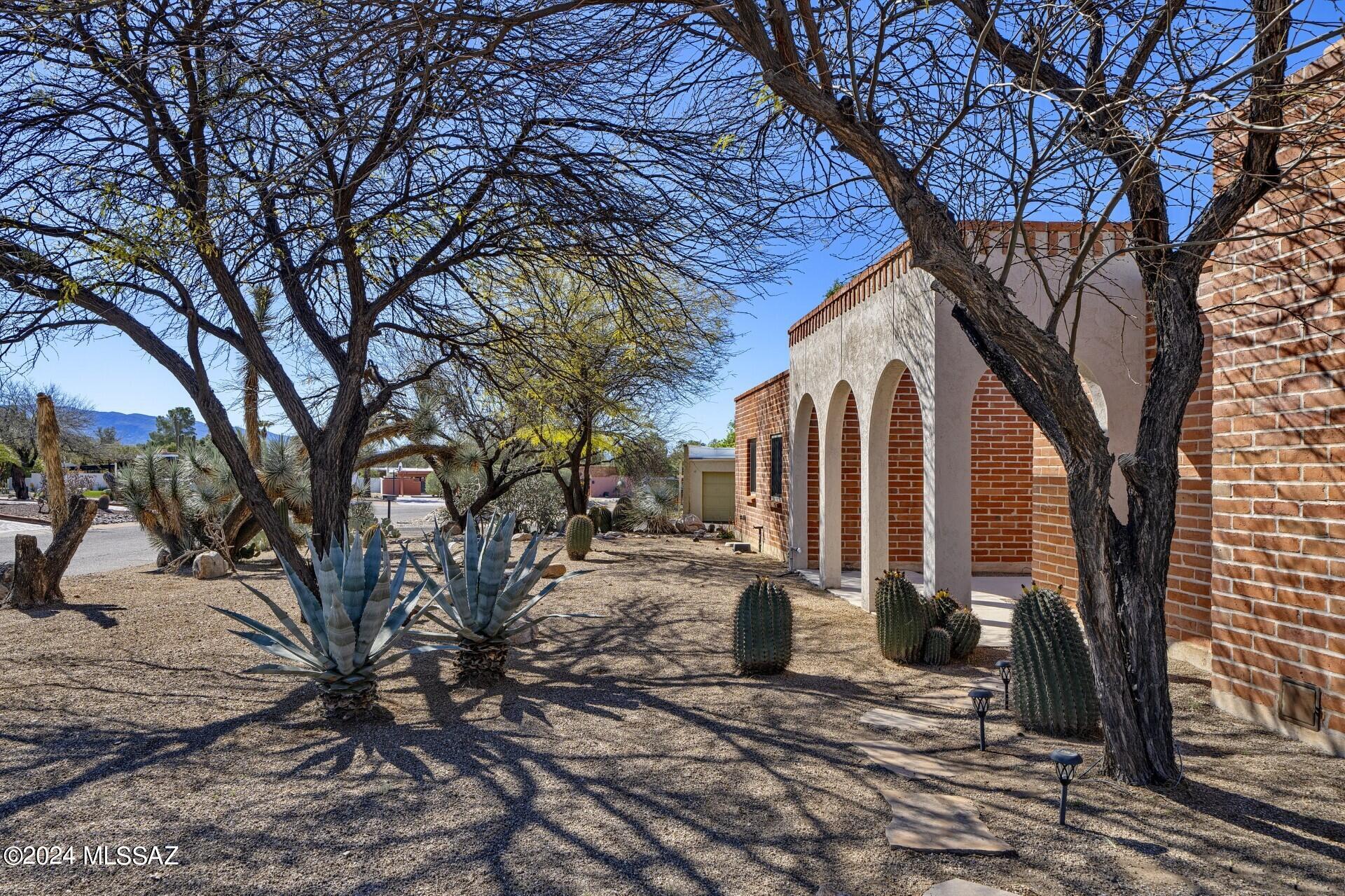 Sabino Vista NO. 4 (1-31) - Residential