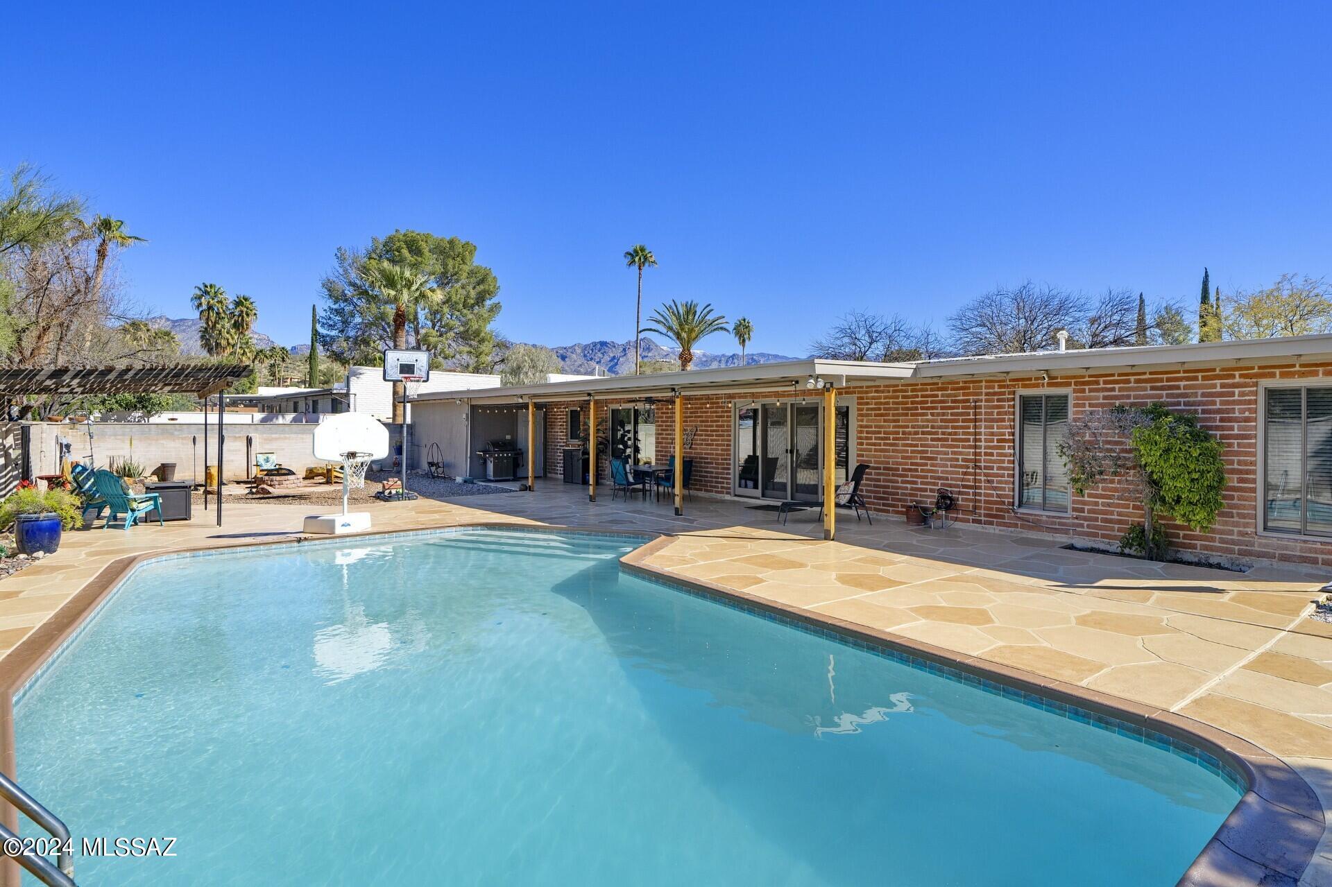 Sabino Vista NO. 4 (1-31) - Residential