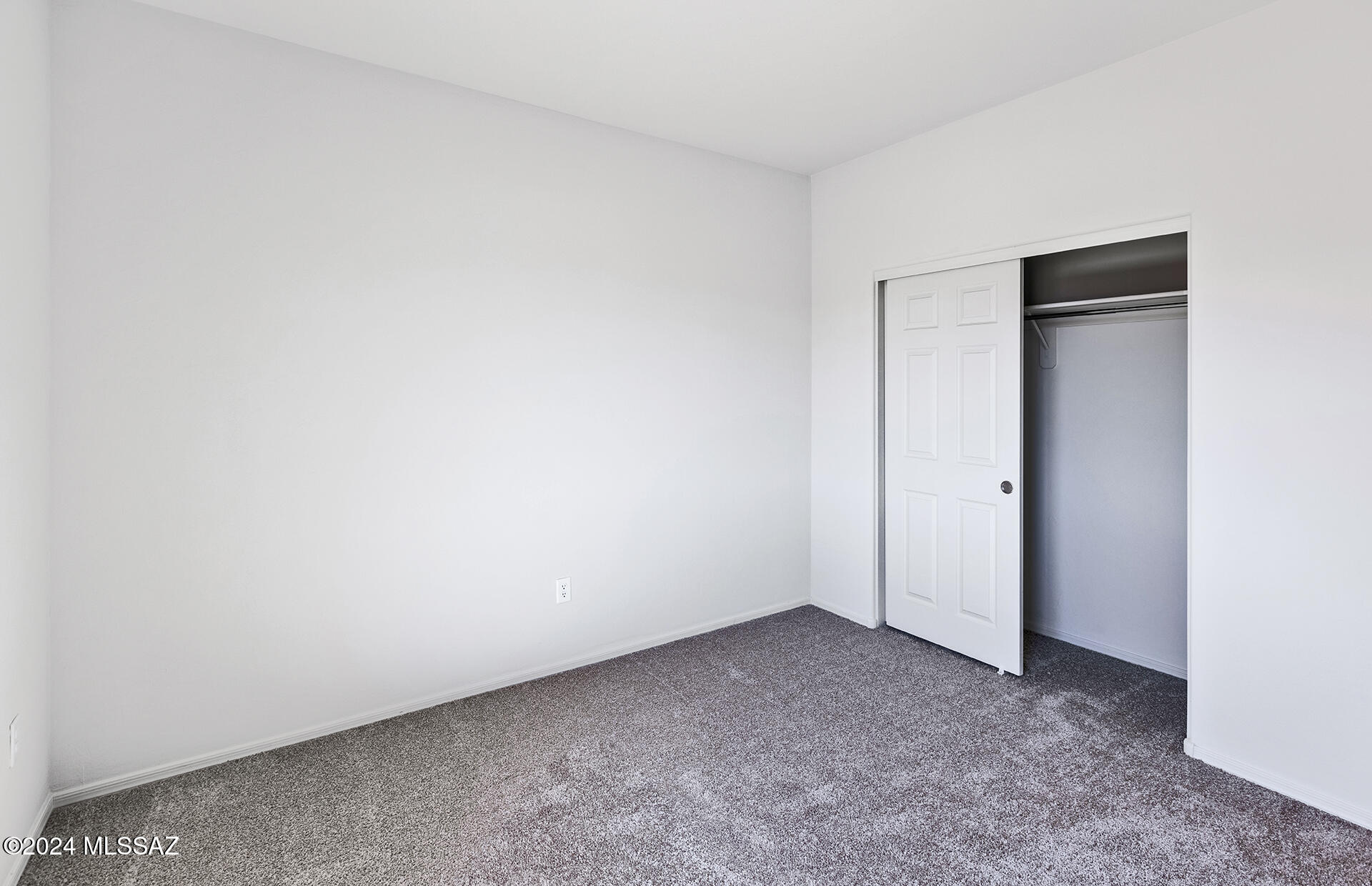 Entrada La Coraza - Residential