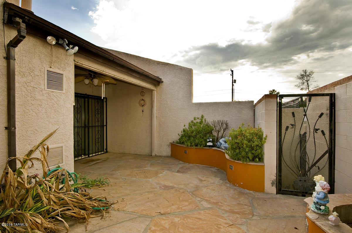 Montego Townhouses (1-12) - Residential