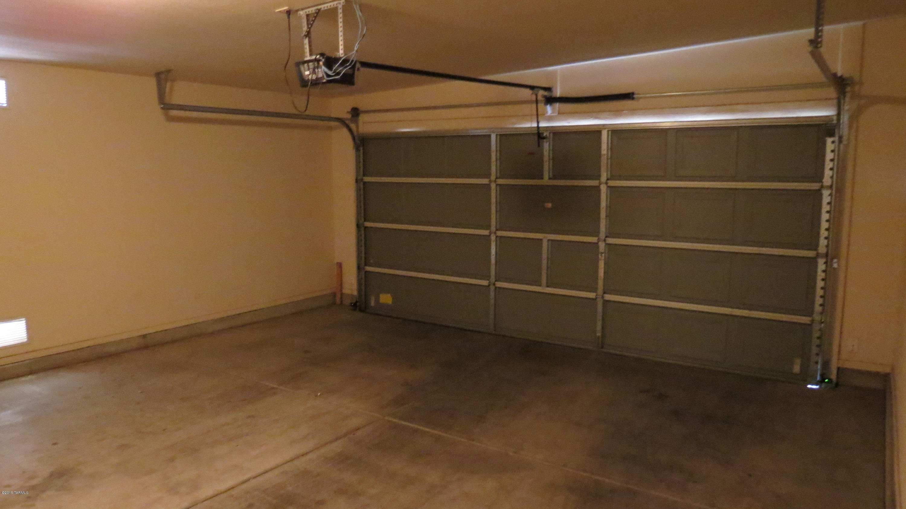 Riverside Crossing (1-133) - Residential Lease