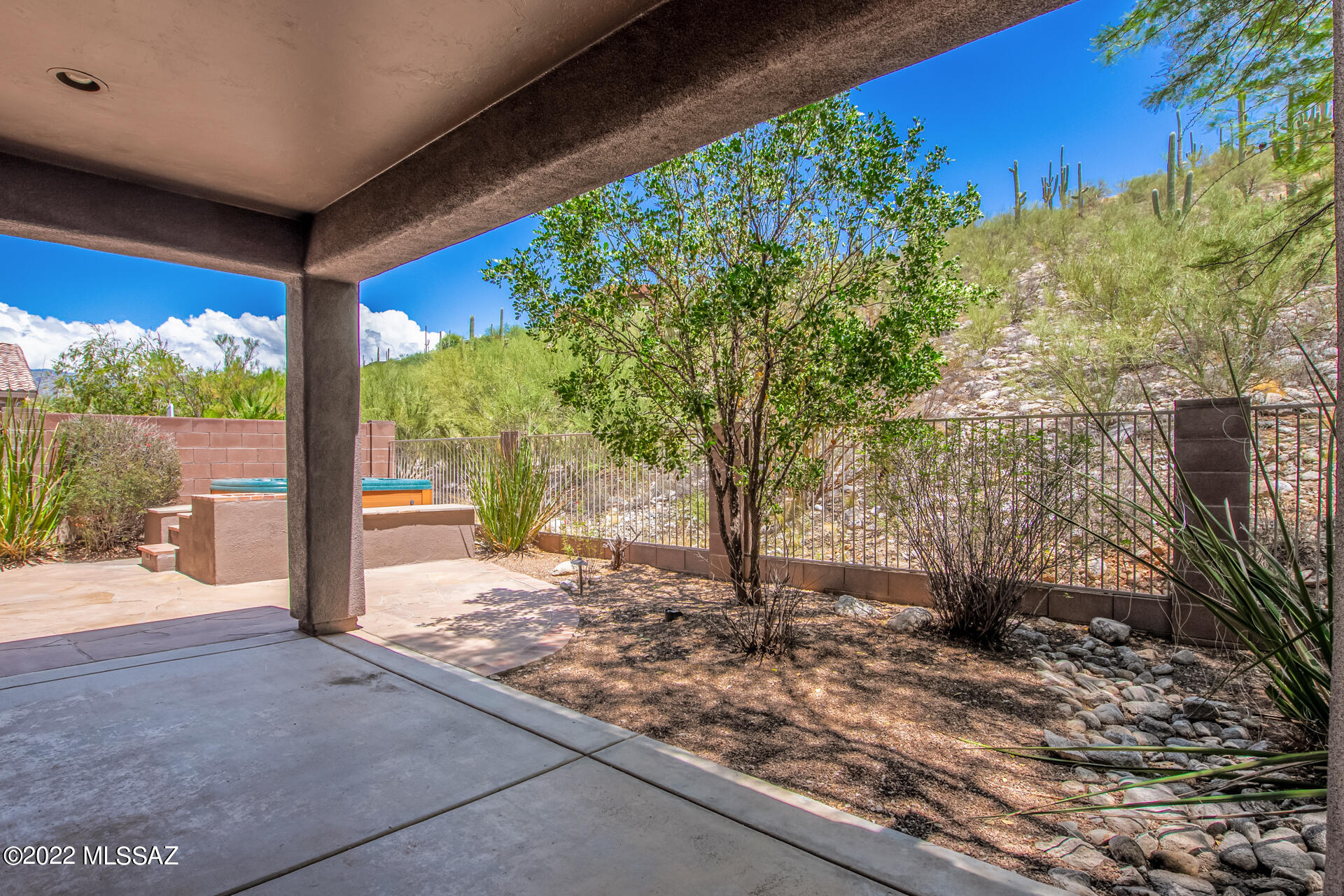 Sabino Mountain (1-290) - Residential
