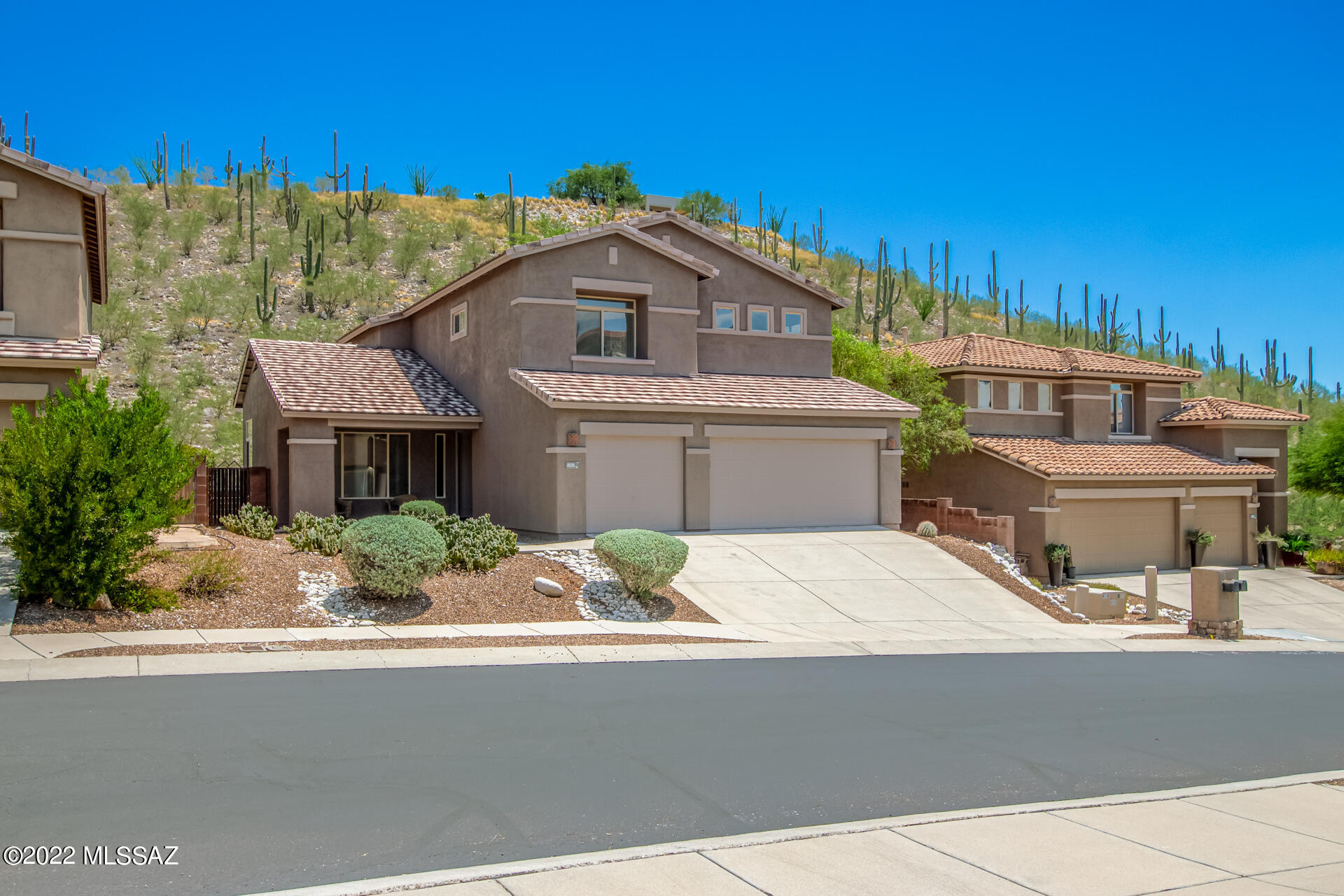 Sabino Mountain (1-290) - Residential