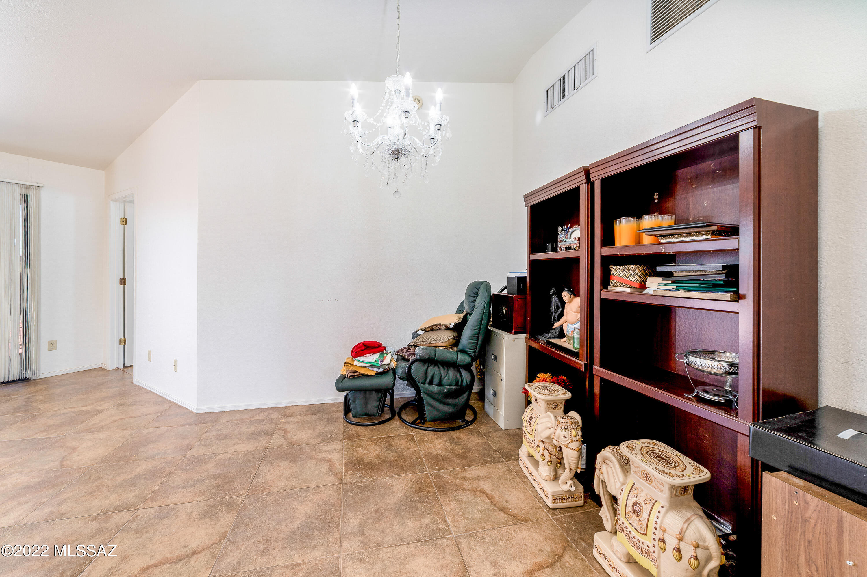 Linda Vista Terrace(1-102) - Residential