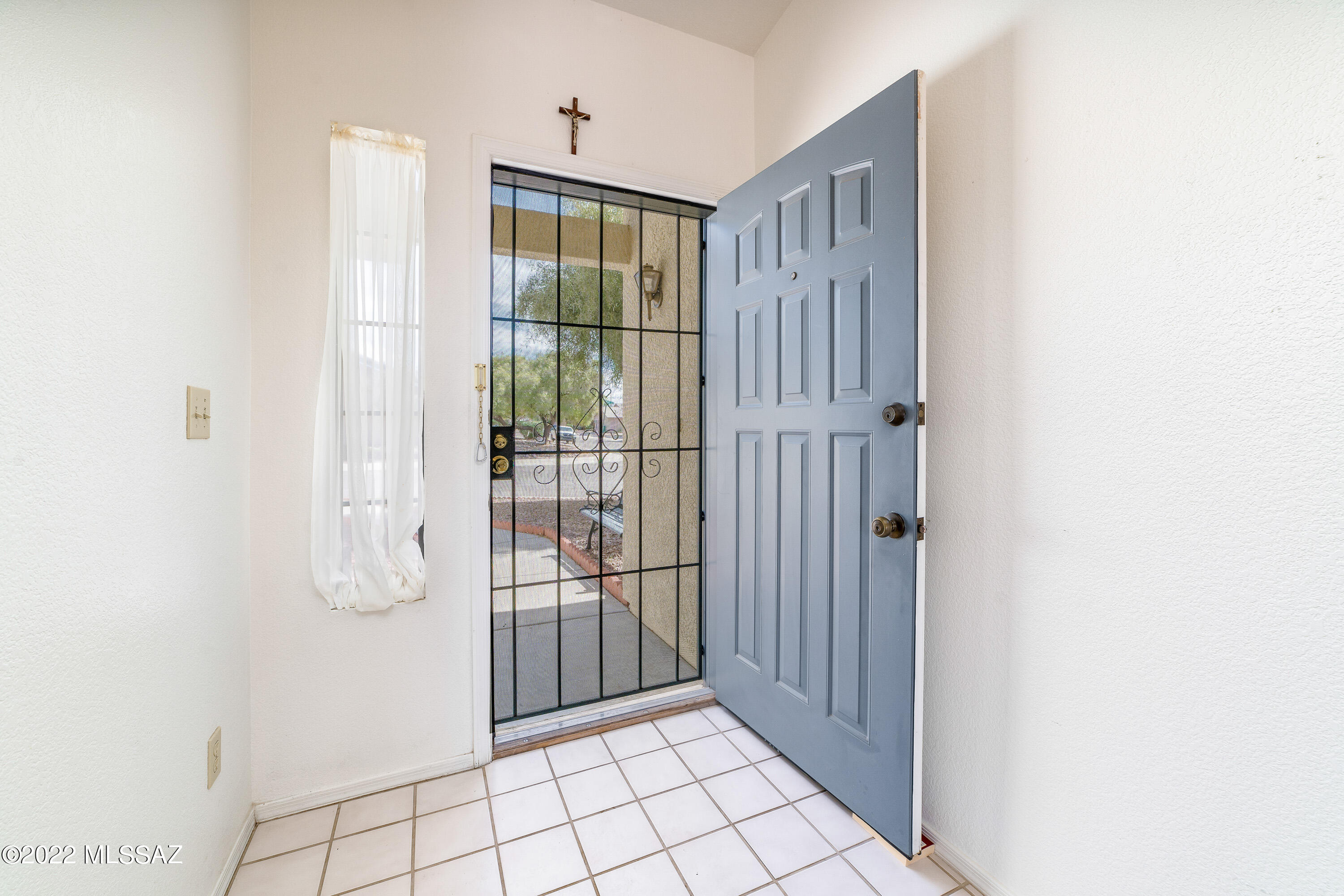 Linda Vista Terrace(1-102) - Residential