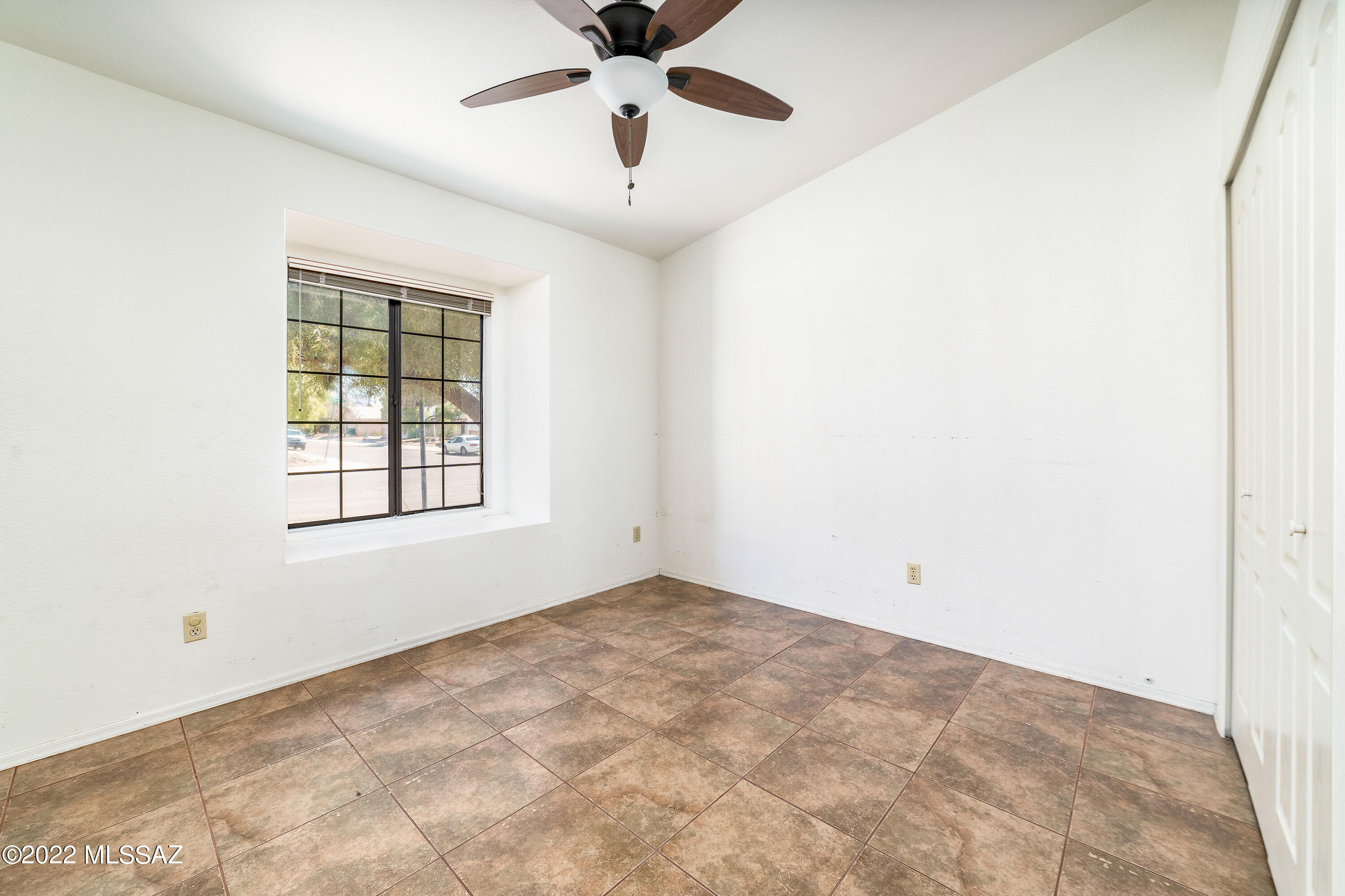 Linda Vista Terrace(1-102) - Residential