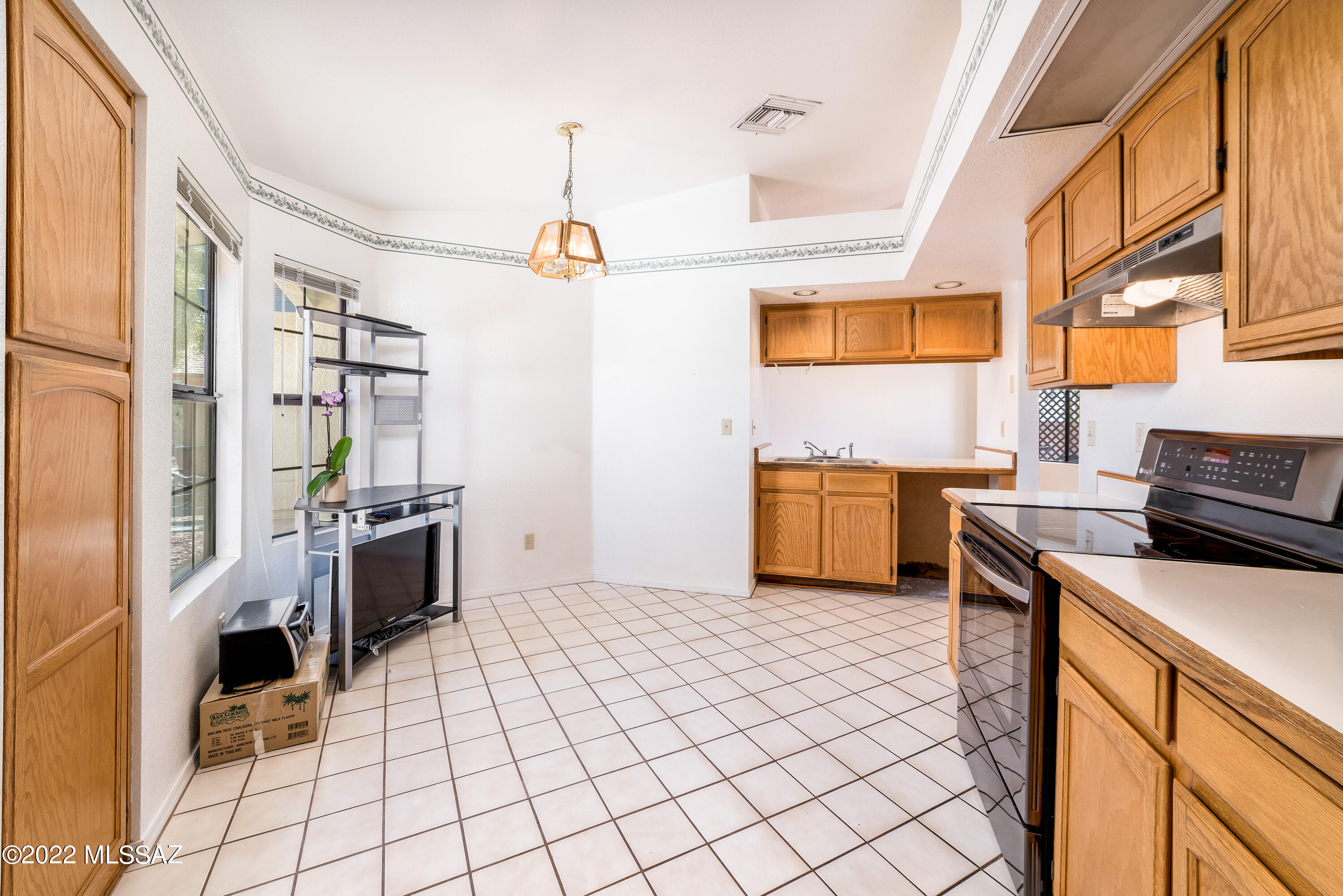 Linda Vista Terrace(1-102) - Residential