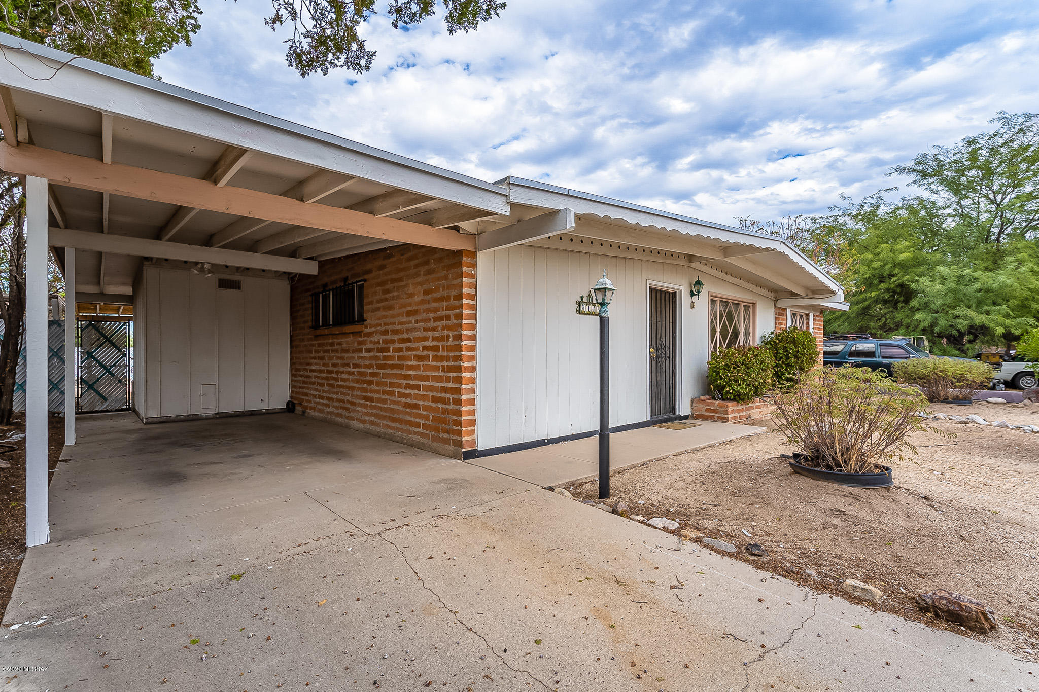 La Cholla - Residential