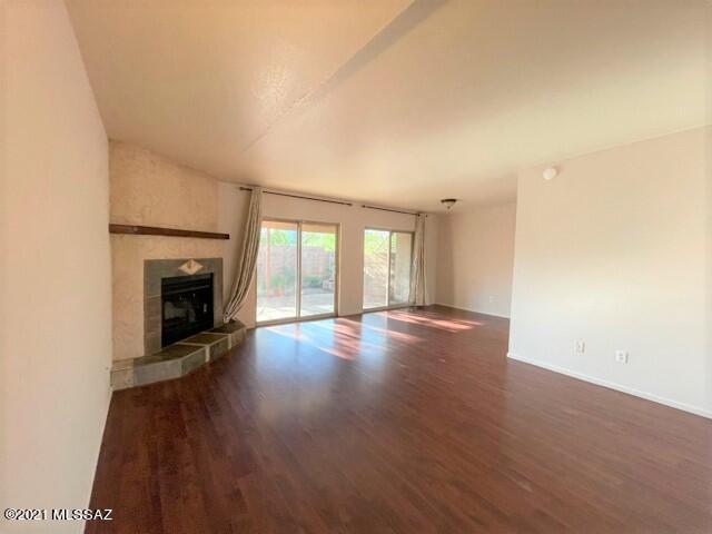 Las Lomitas (1) - Residential Lease