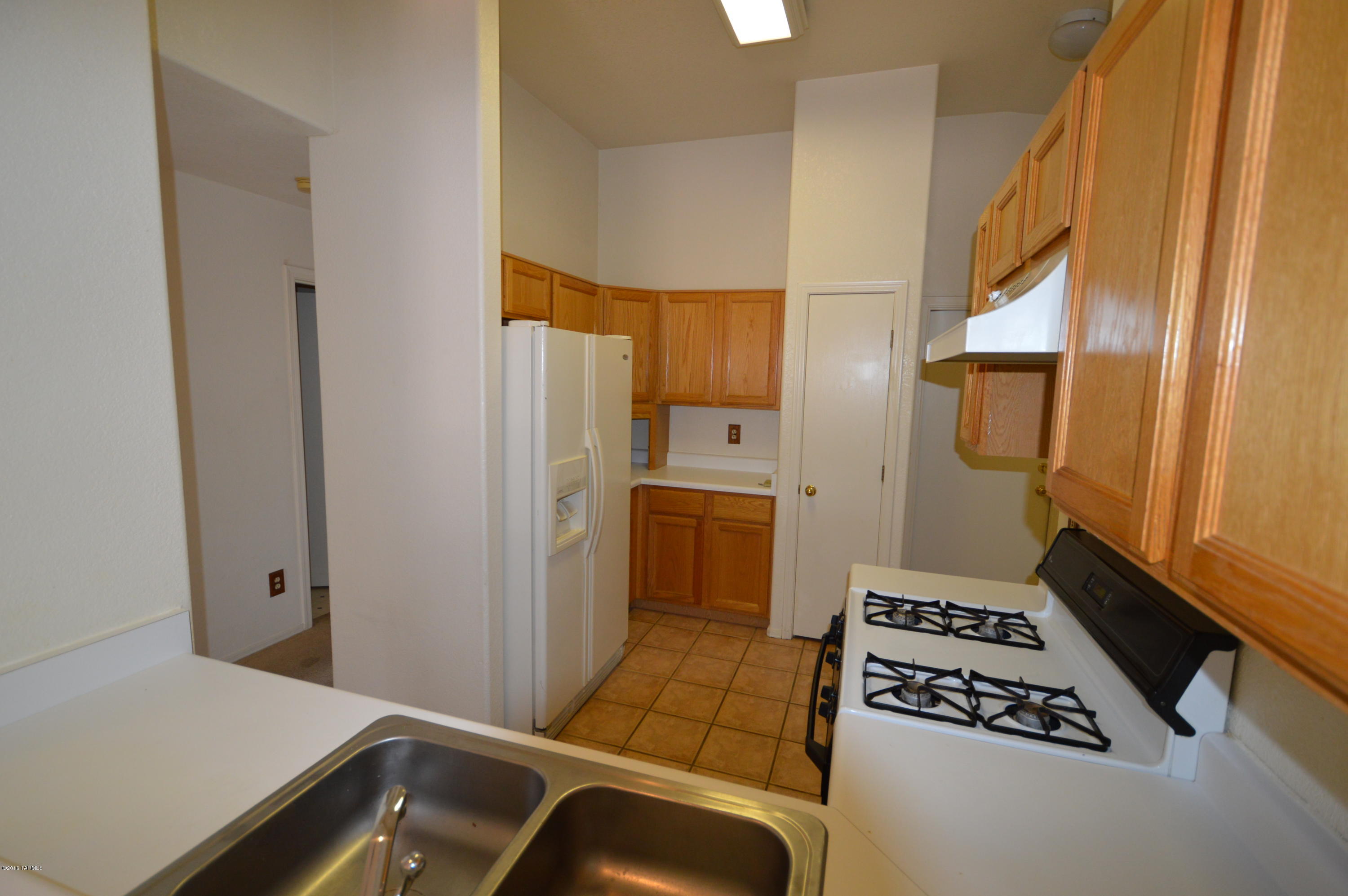 Elliott Homes At Rita Ranch (1-521) - Residential Lease